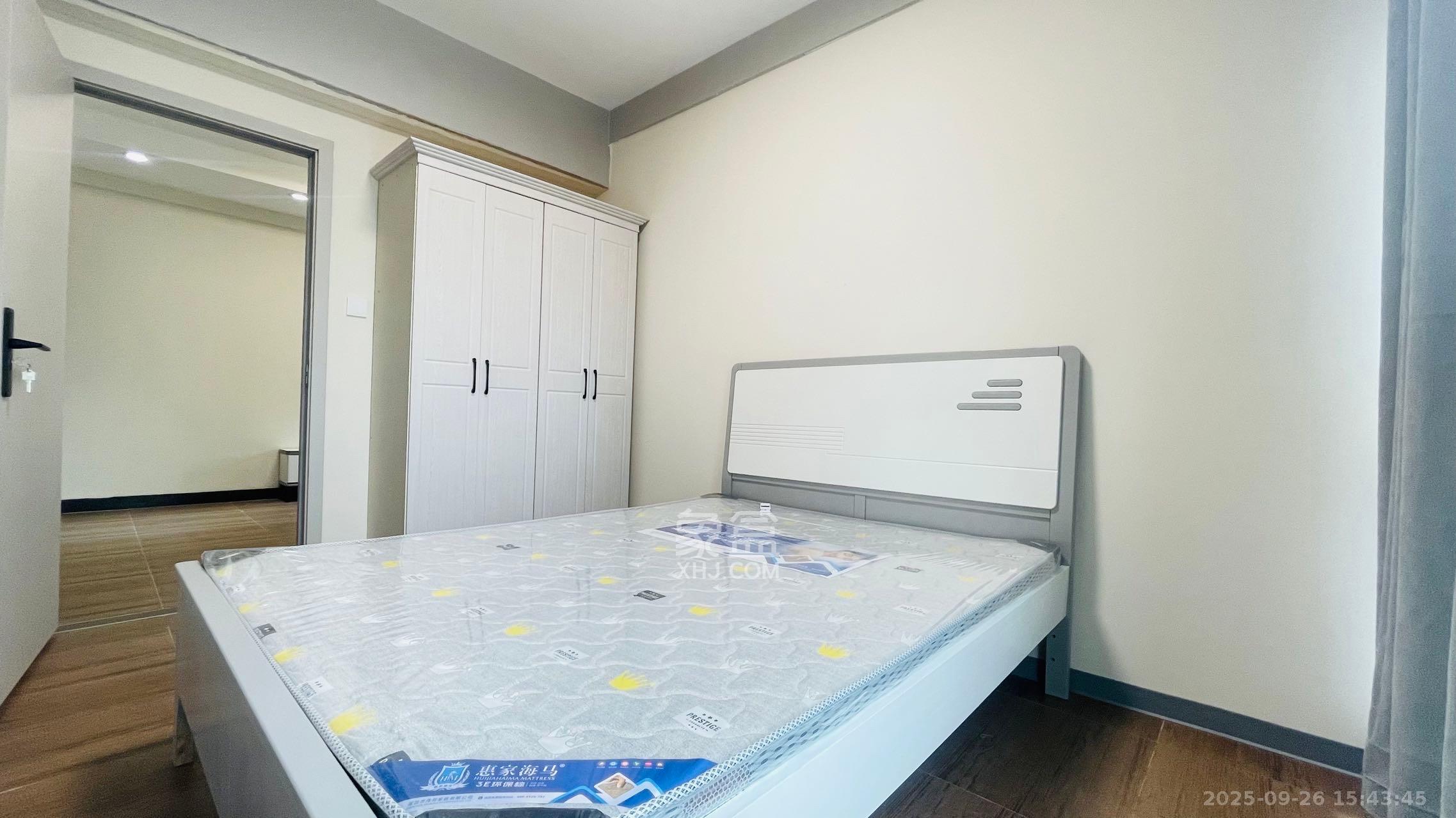 亚商国际  2室1厅1卫    2400.0元/月室内图