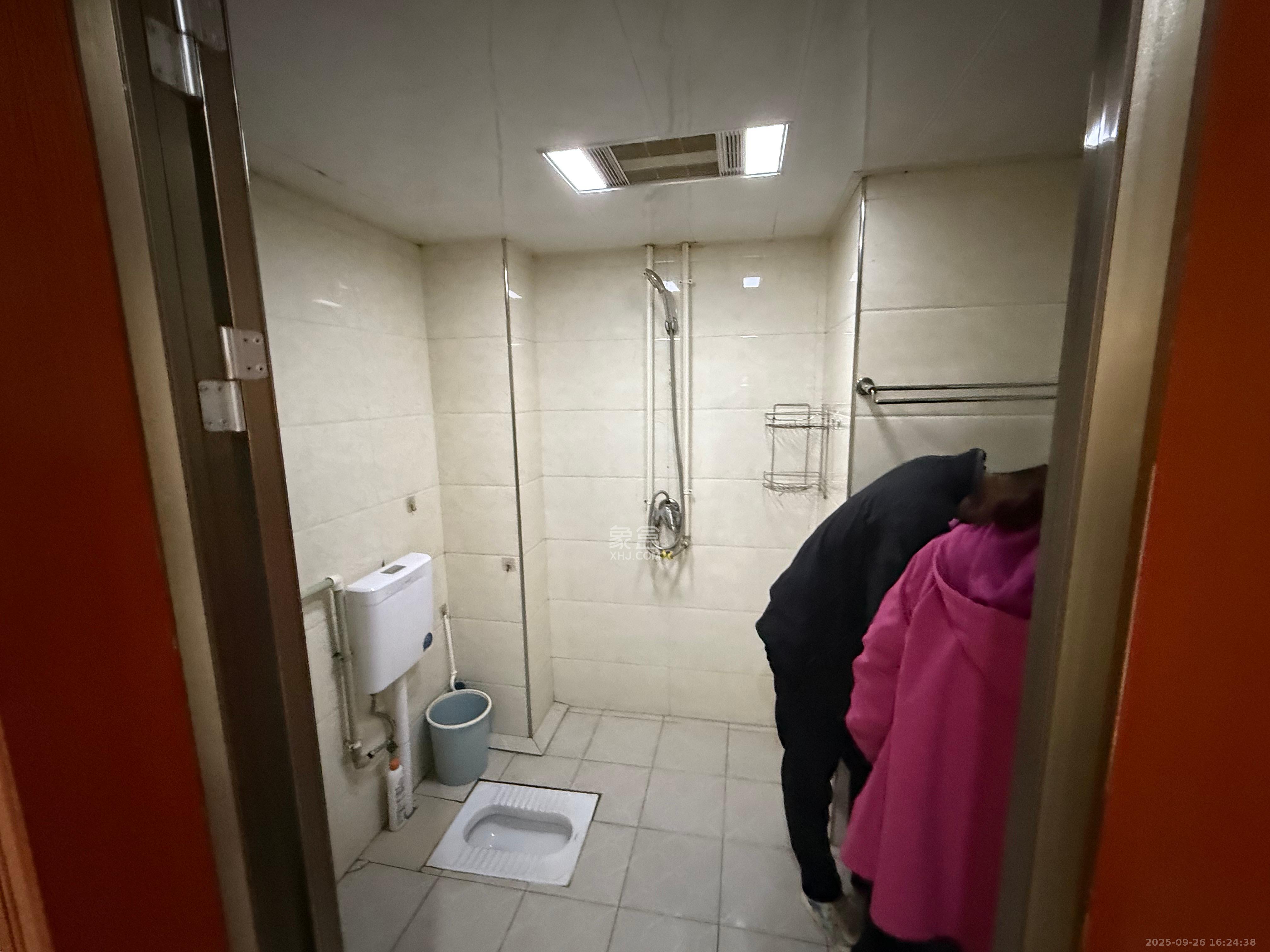 圭塘三小区  1室1厅1卫   1650.00元/月室内图