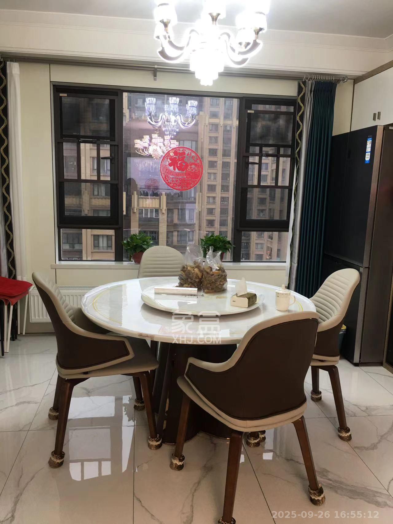 中海国际五期 4室2厅2卫 2800.0元/月 中海国际五期 4室2厅2卫 2800.0元/月室内图