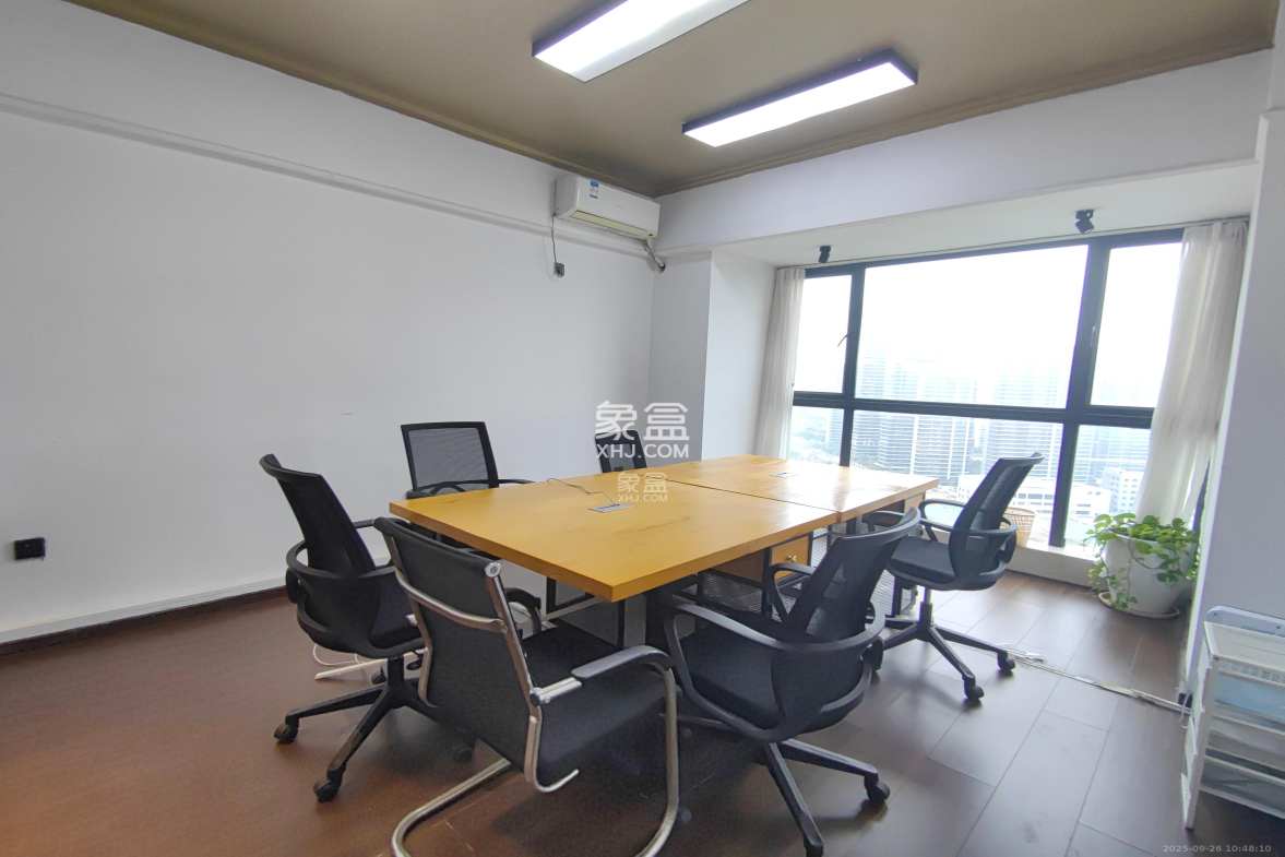 京武浪琴山一、二期 1室2厅2卫 2000.0元/月 京武浪琴山一、二期 1室2厅2卫 2000.0元/月室内图