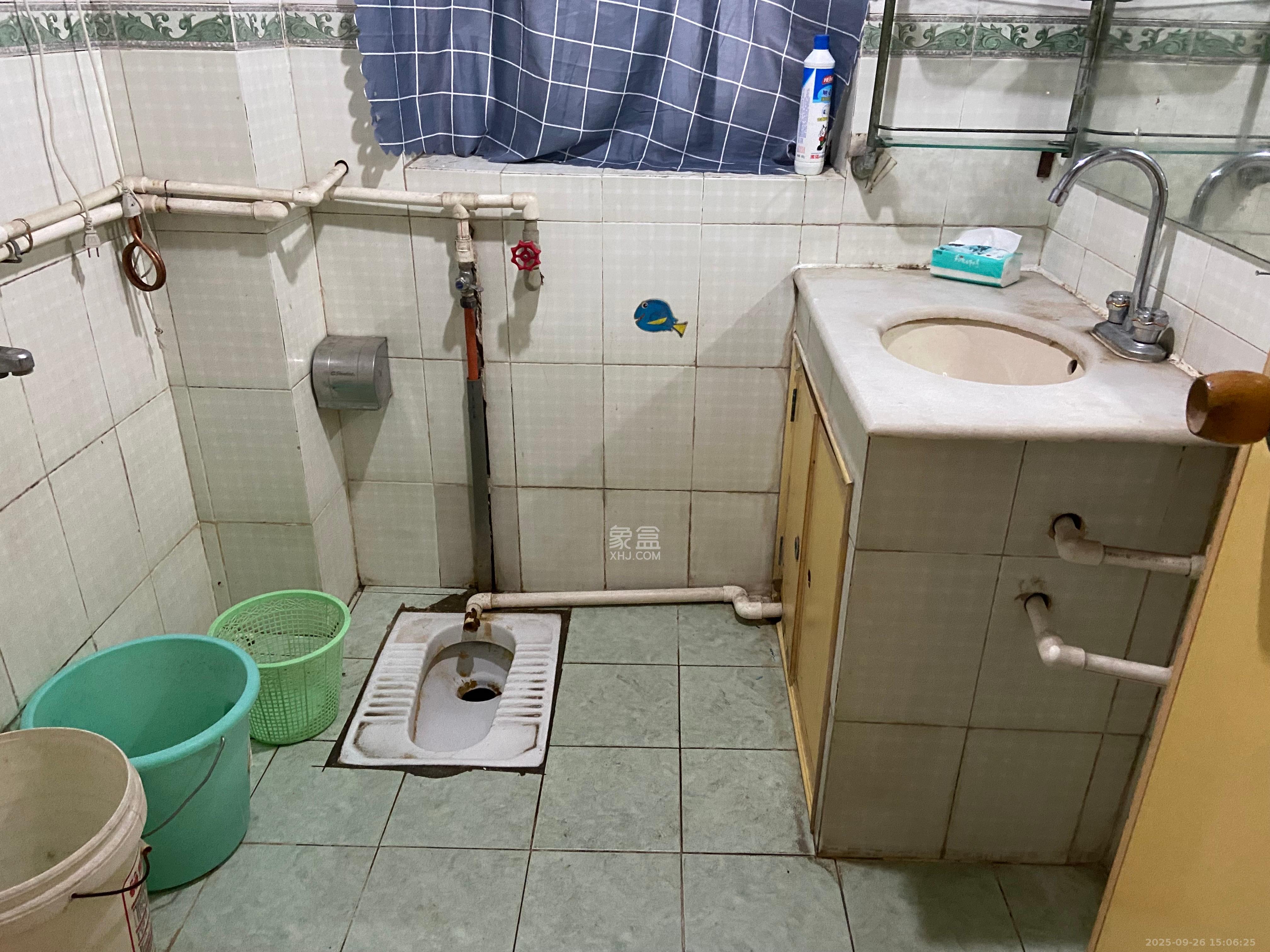 天龙花园 3室1厅2卫 2000.0元/月 天龙花园 3室1厅2卫 2000.0元/月室内图