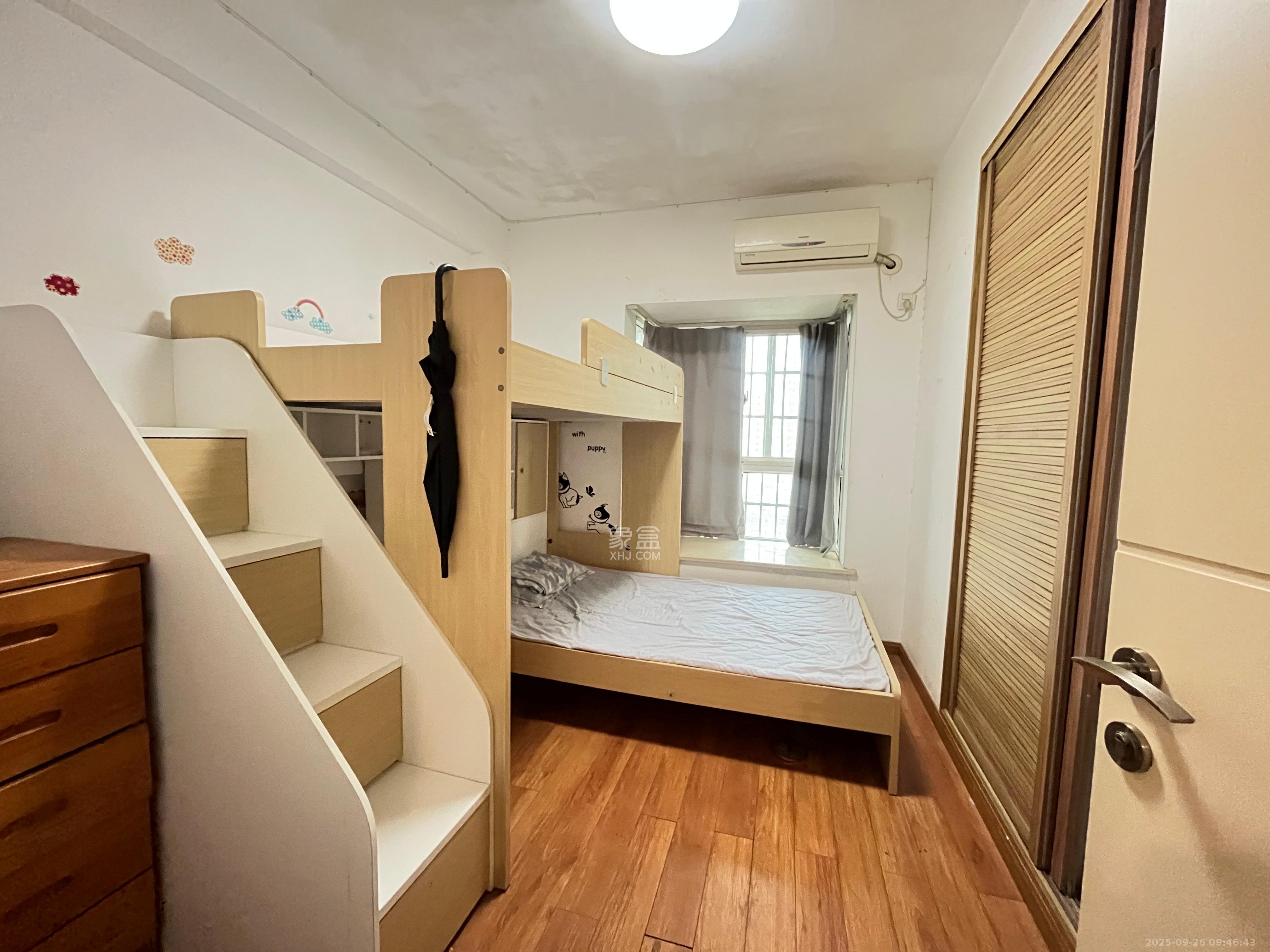 格林星城 4室2厅2卫 2500.0元/月 格林星城 4室2厅2卫 2500.0元/月室内图