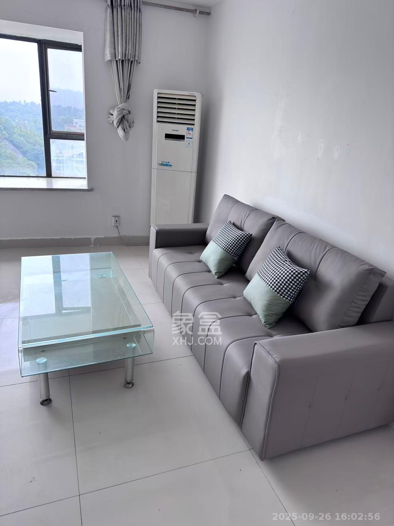 西城龙庭 2室2厅1卫 2400.0元/月 西城龙庭 2室2厅1卫 2400.0元/月室内图