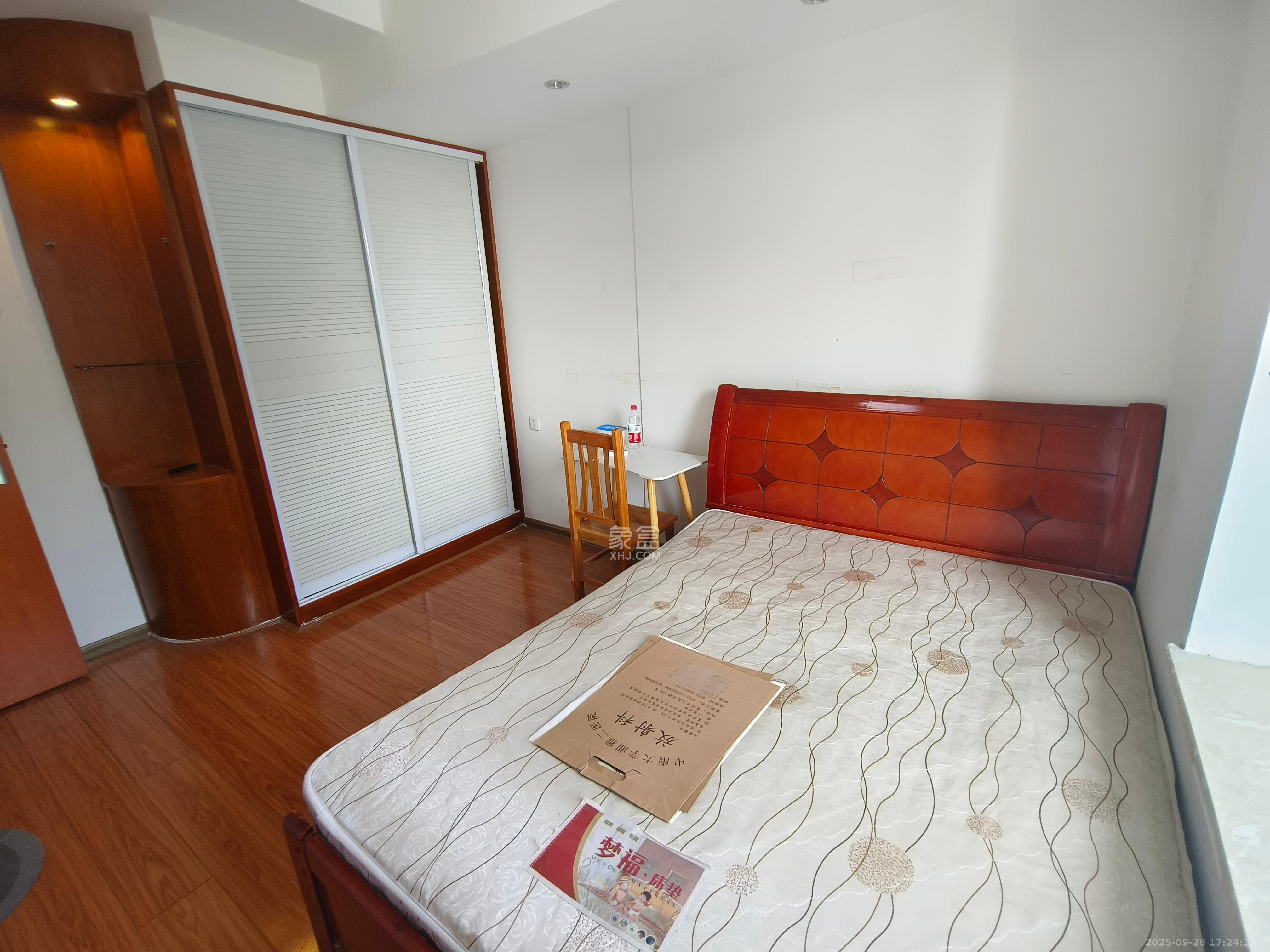 西城龙庭 3室2厅1卫 2200.0元/月 西城龙庭 3室2厅1卫 2200.0元/月室内图