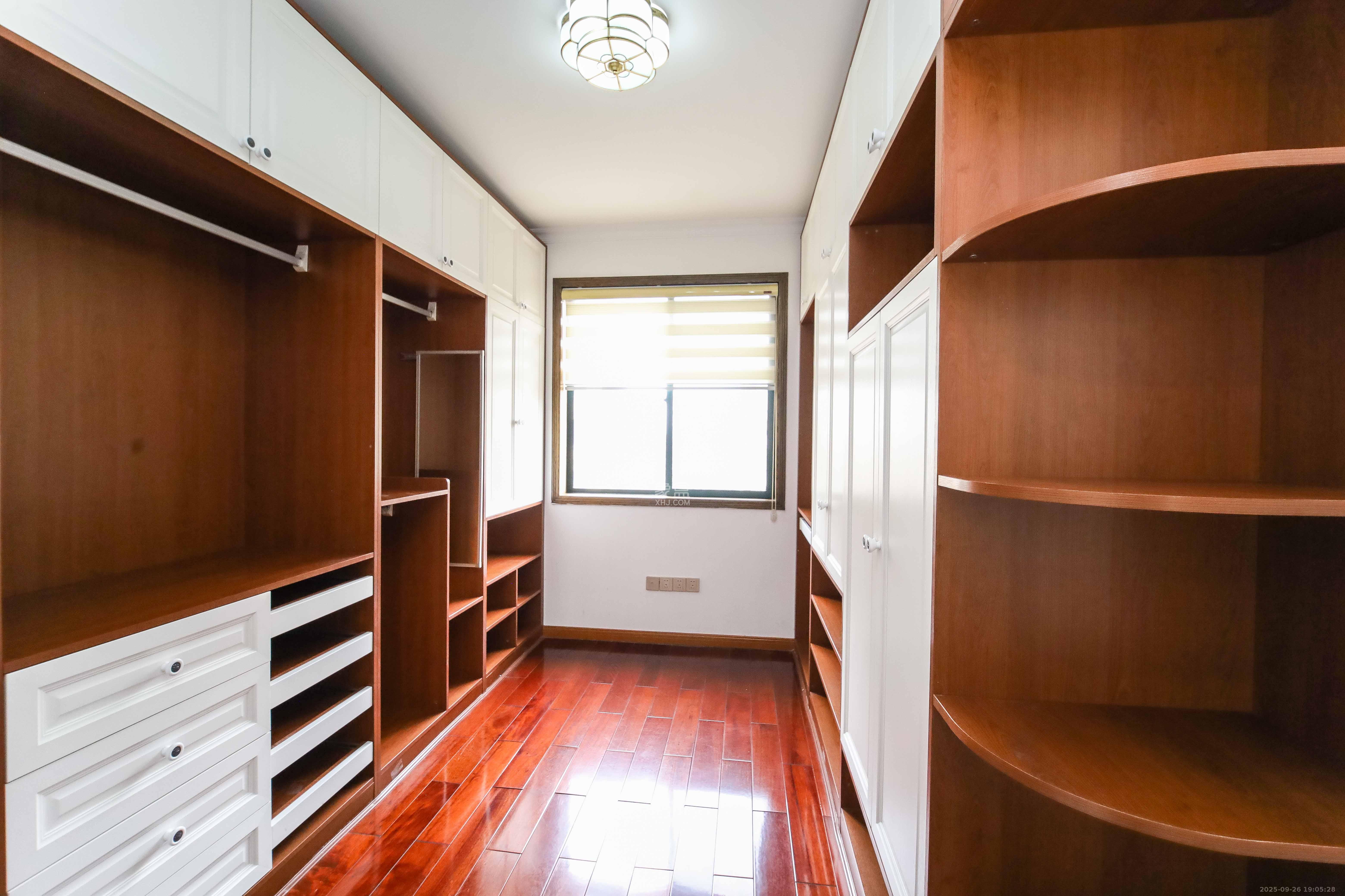 世嘉国际华城  3室2厅2卫    126.0万其他