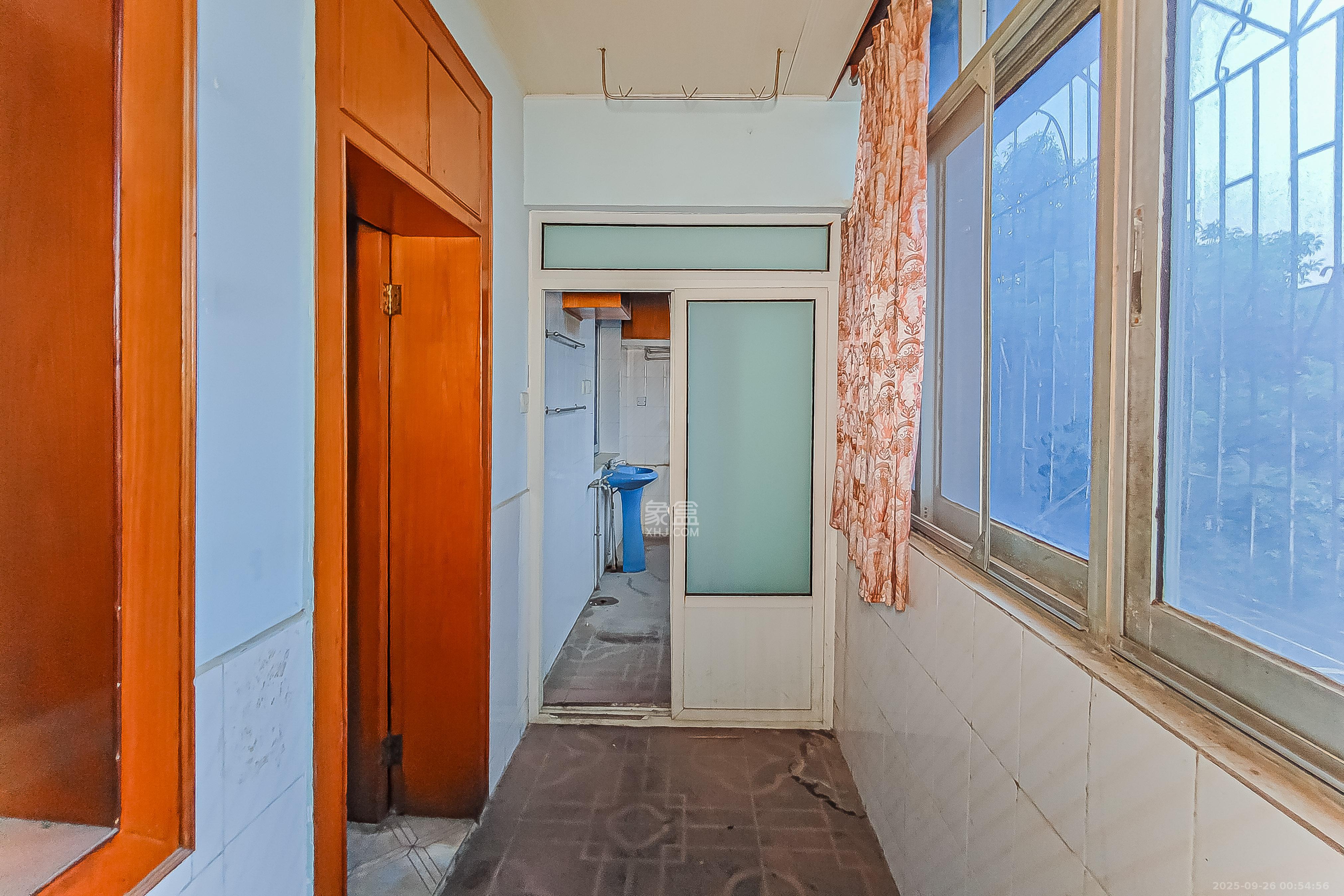 古堆山小区国家电网宿舍  2室1厅1卫    29.8万阳台