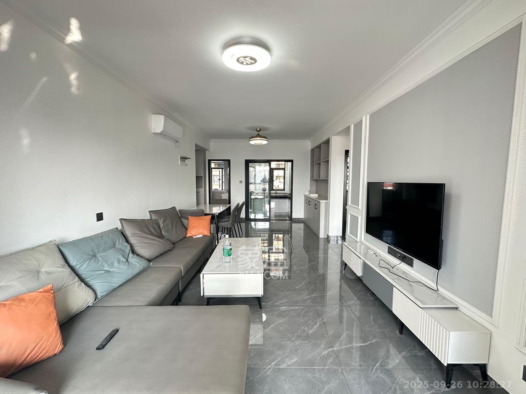 嘉雨兴园 2室1厅1卫 2800.0元/月 嘉雨兴园 2室1厅1卫 2800.0元/月室内图