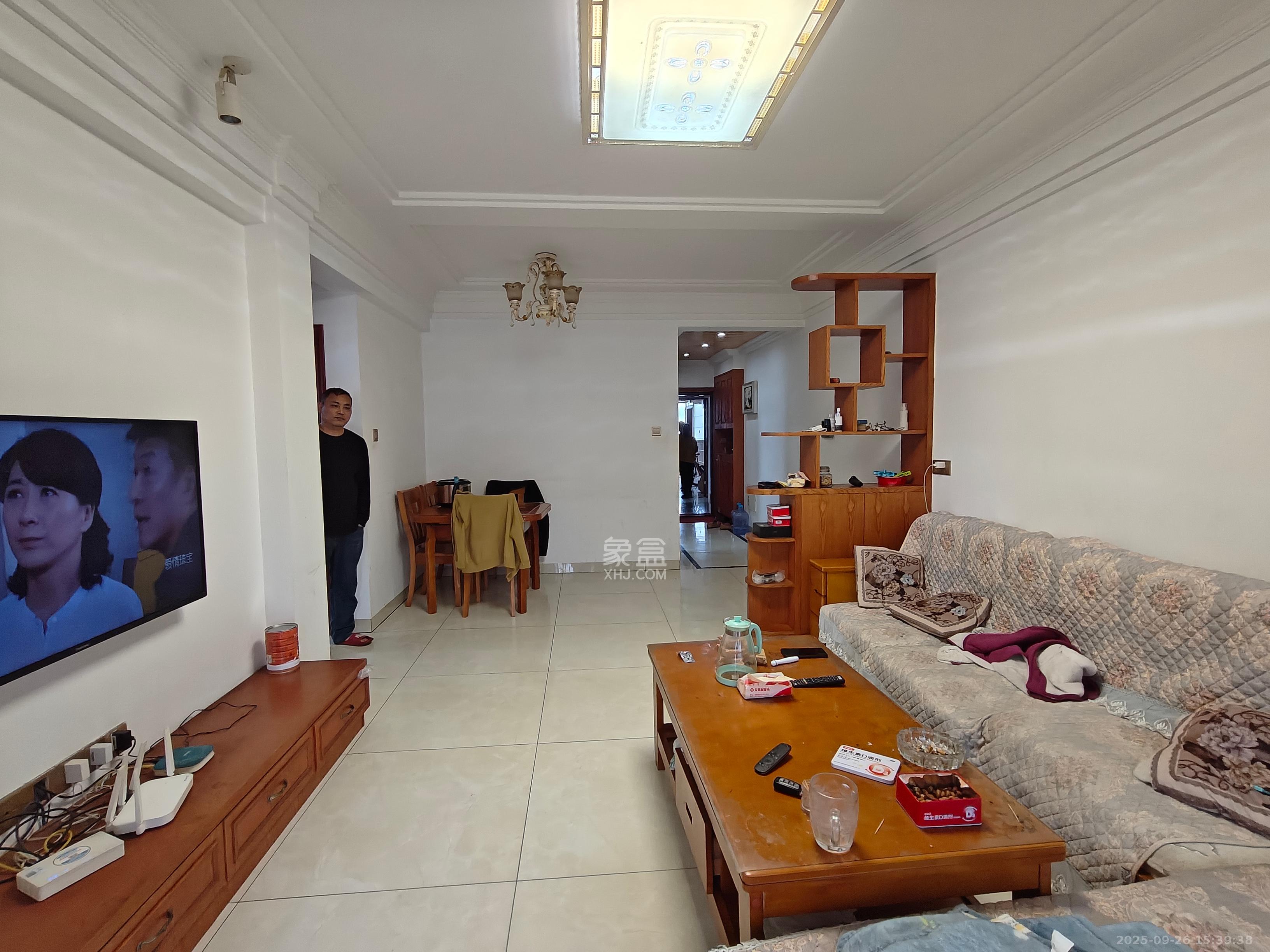 筑梦星园  3室2厅1卫    2200.0元/月室内图