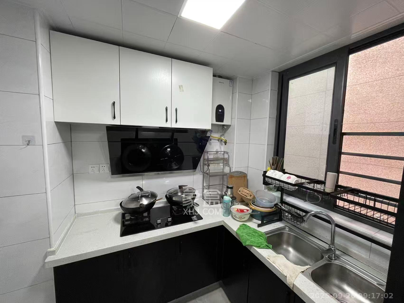 明昇壹城(明昇时代广场)一期 3室2厅1卫 2700.0元/月 明昇壹城(明昇时代广场)一期 3室2厅1卫 2700.0元/月室内图