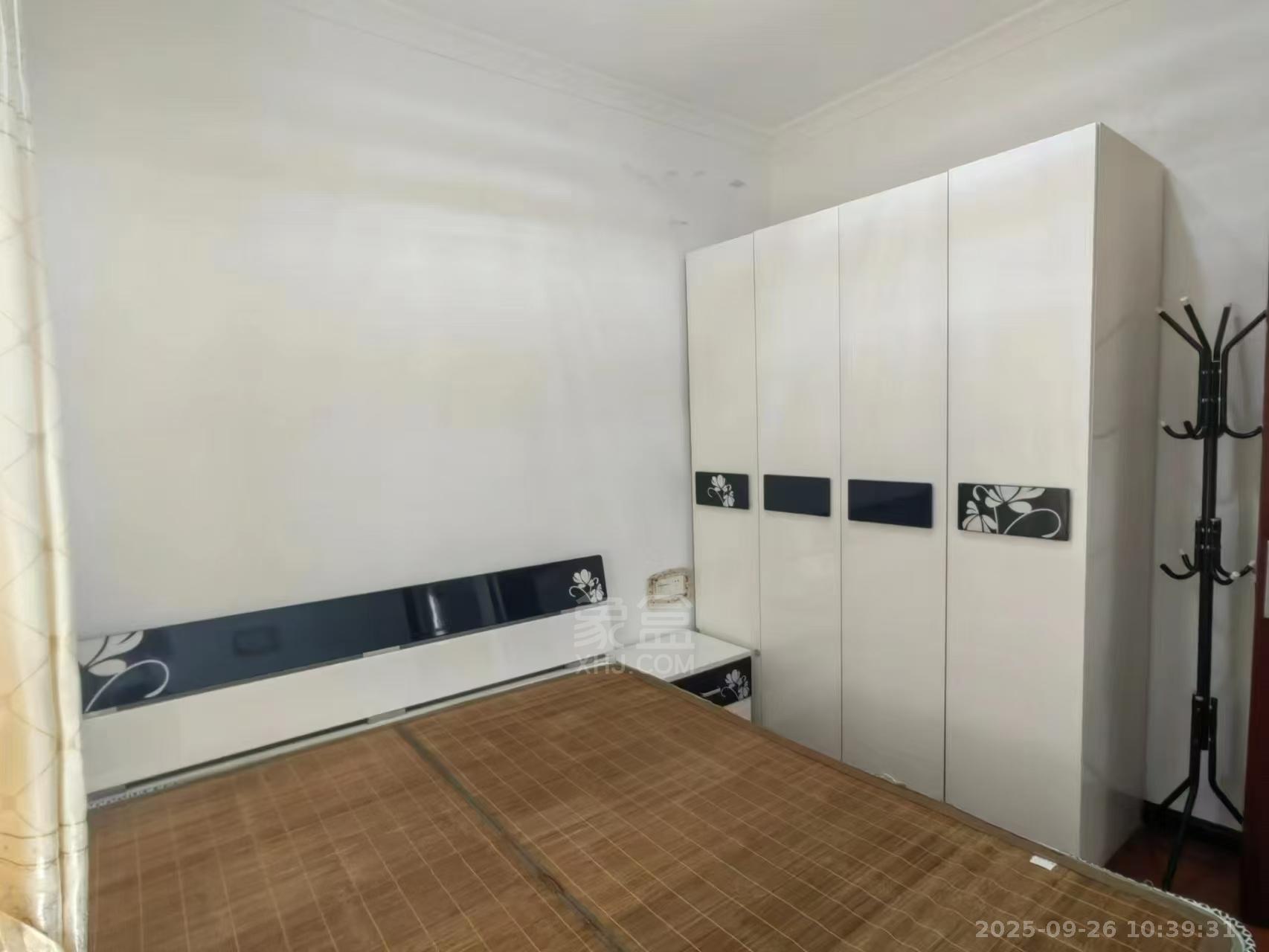 铂金时代  2室2厅1卫    1350.0元/月室内图