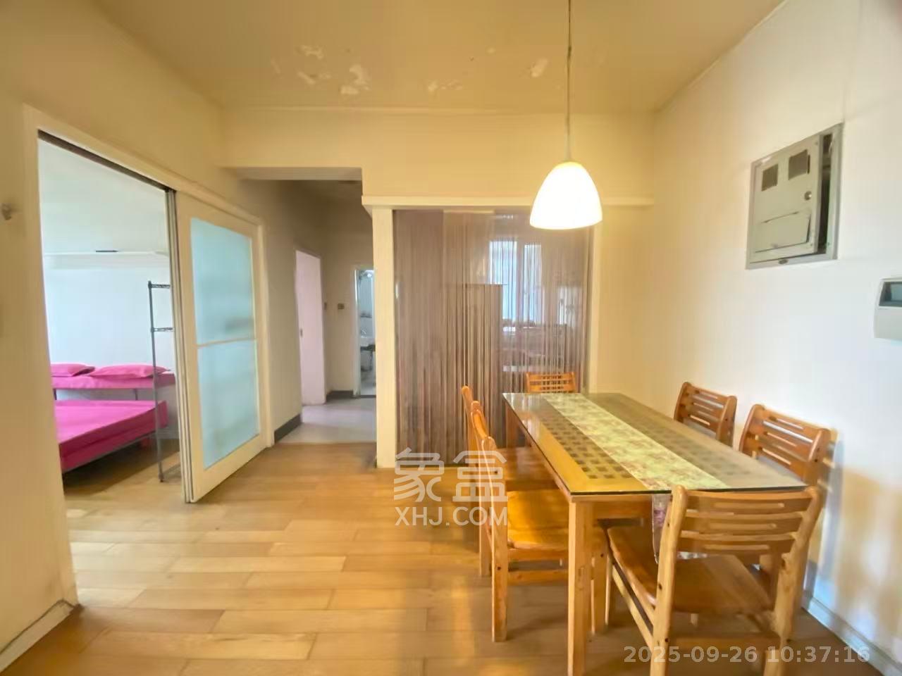 左岸春天  2室2厅1卫    2400.0元/月室内图