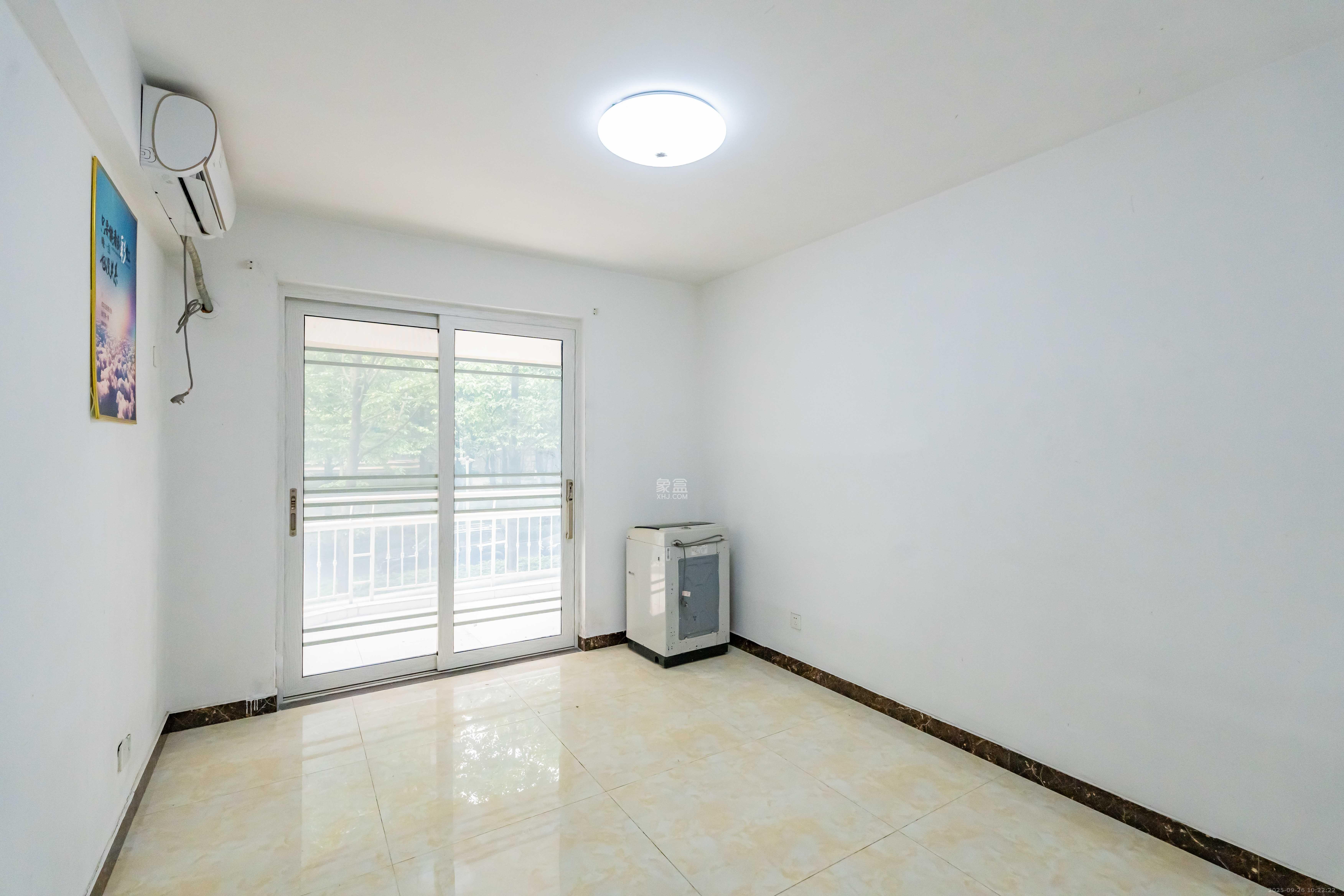 金色比华利  4室2厅1卫    2600.0元/月室内图