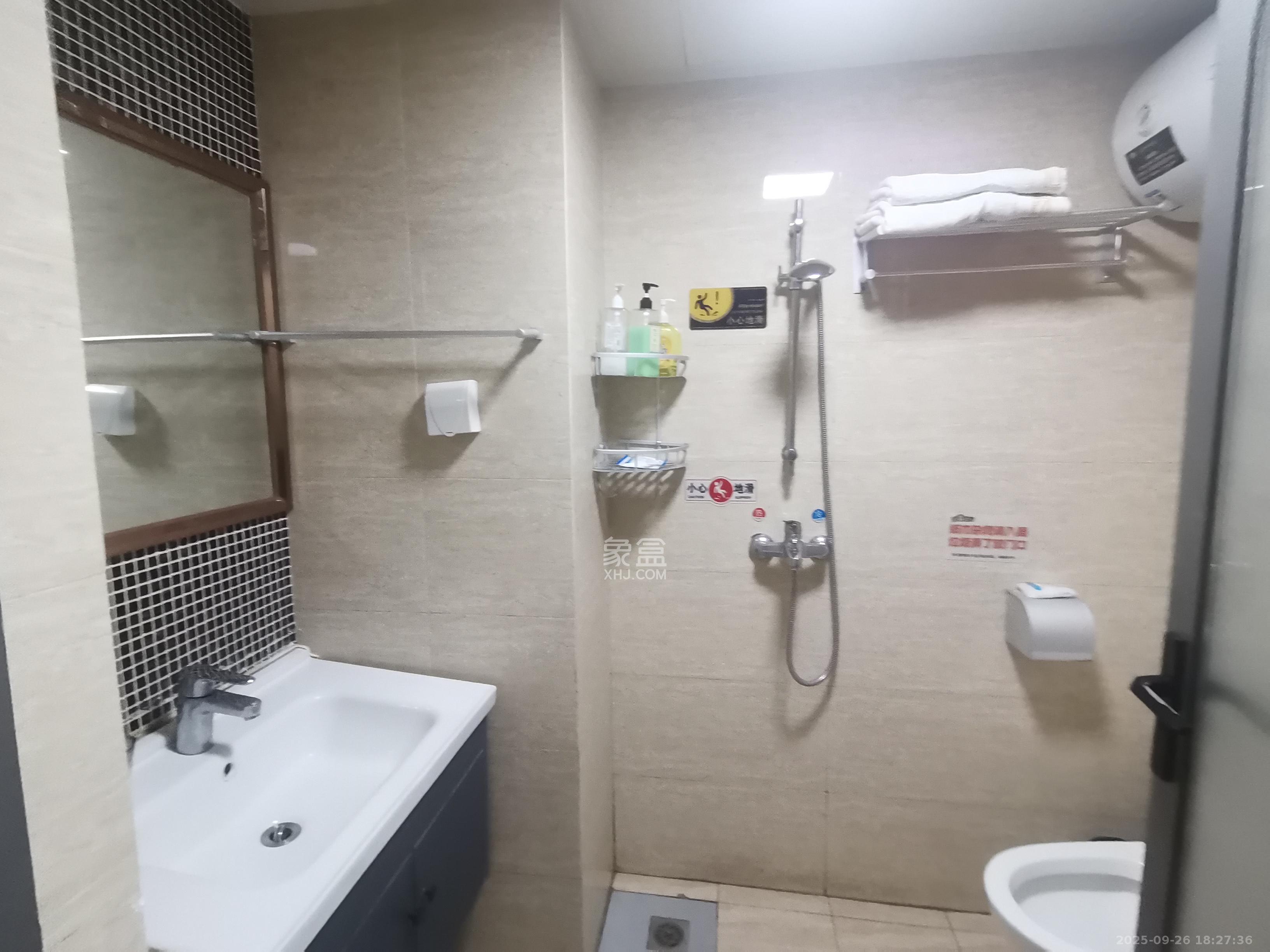 五江天街北区  1室1厅1卫    1400.0元/月室内图