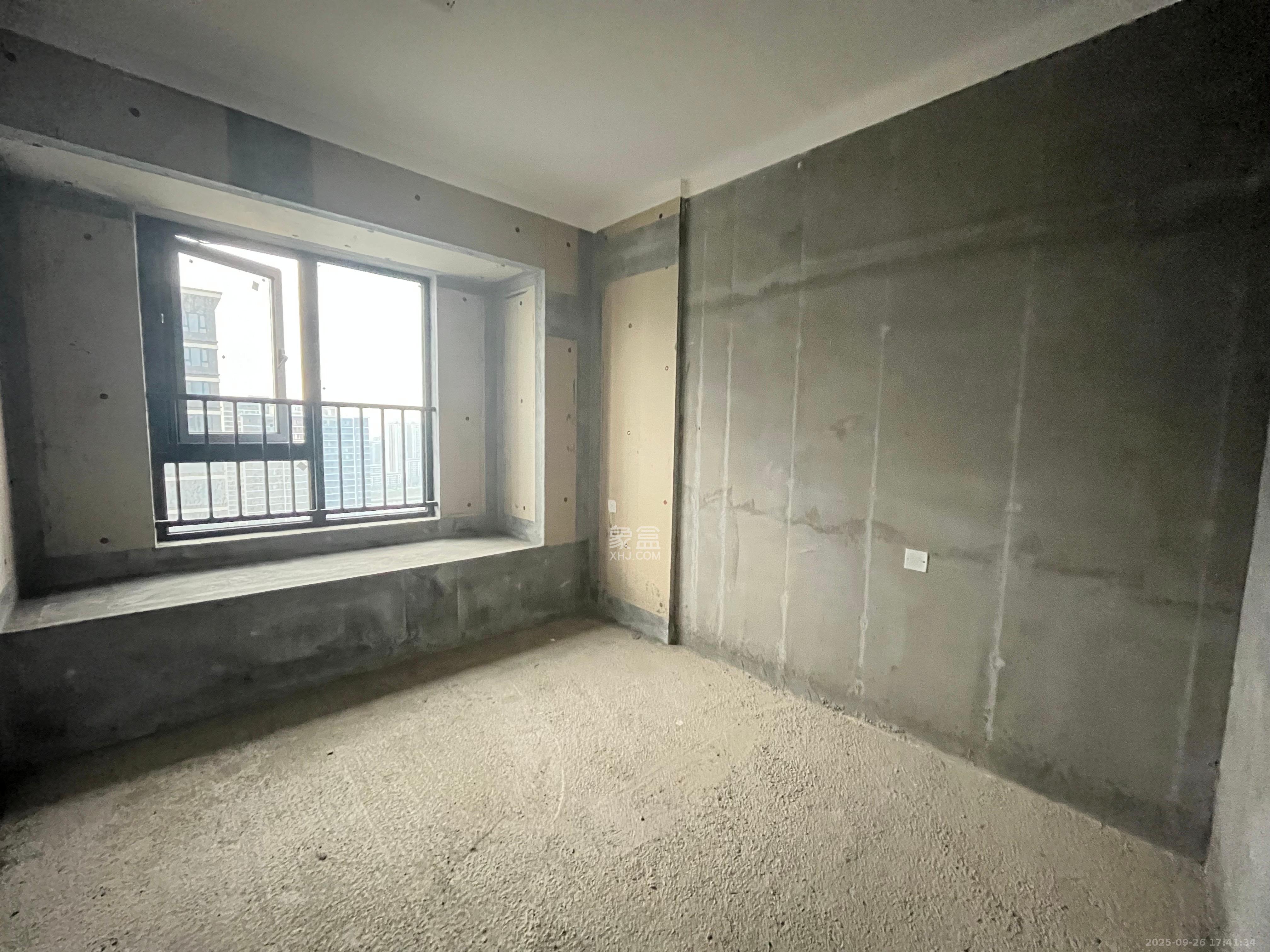 融创会展上东区  4室2厅2卫    900.0元/月室内图