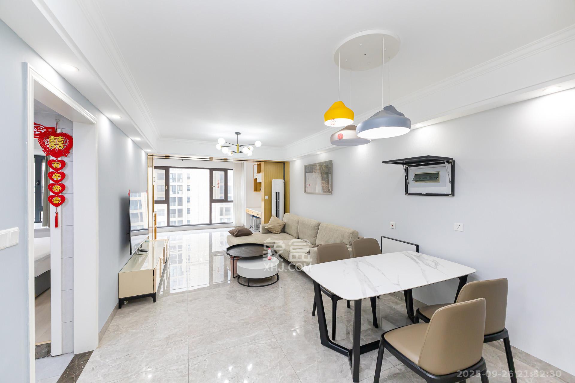 明发阅江悦府  2室2厅1卫    78.0万客厅