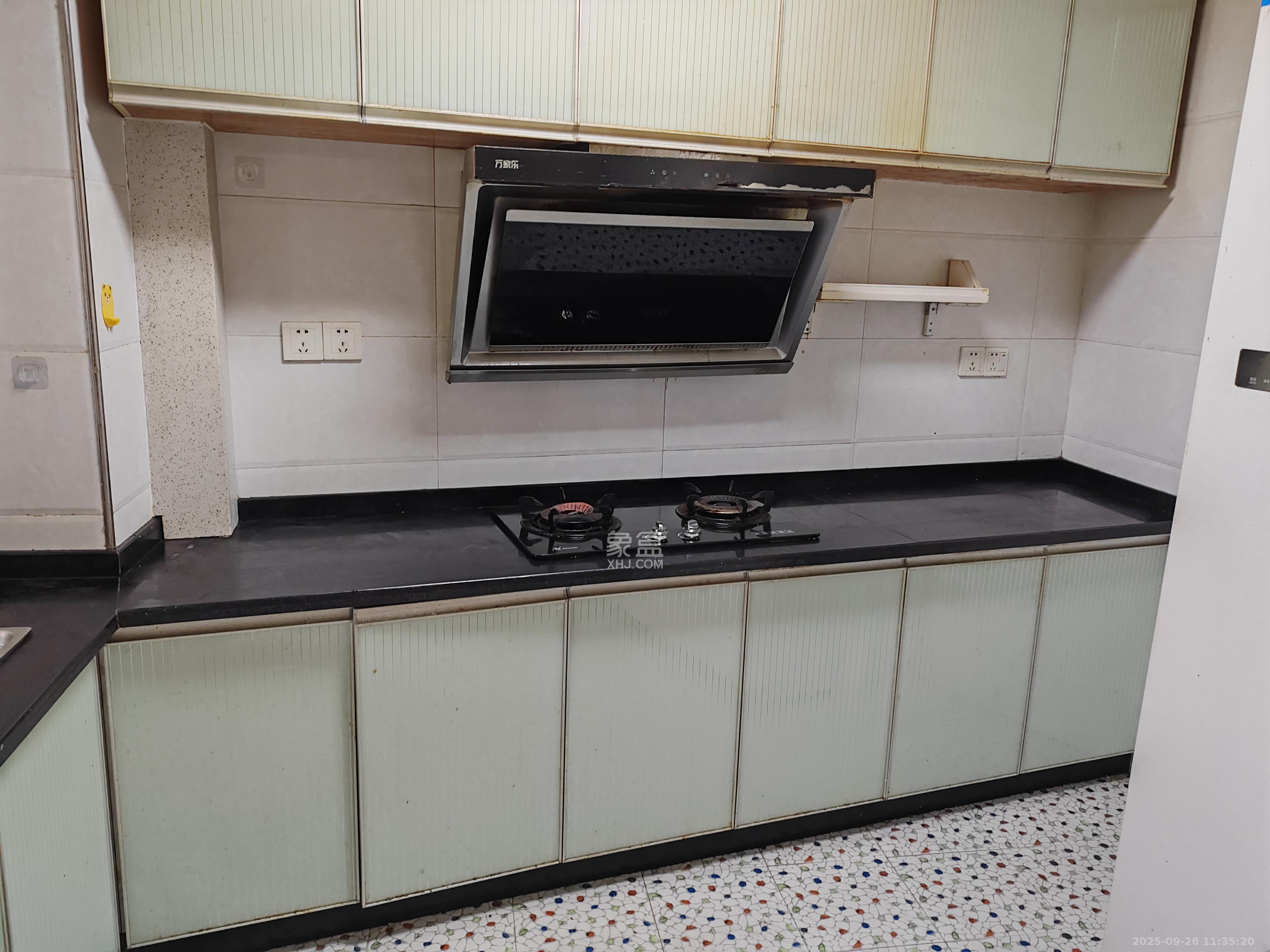 爵士湘 2室2厅1卫 1600.0元/月 爵士湘 2室2厅1卫 1600.0元/月室内图