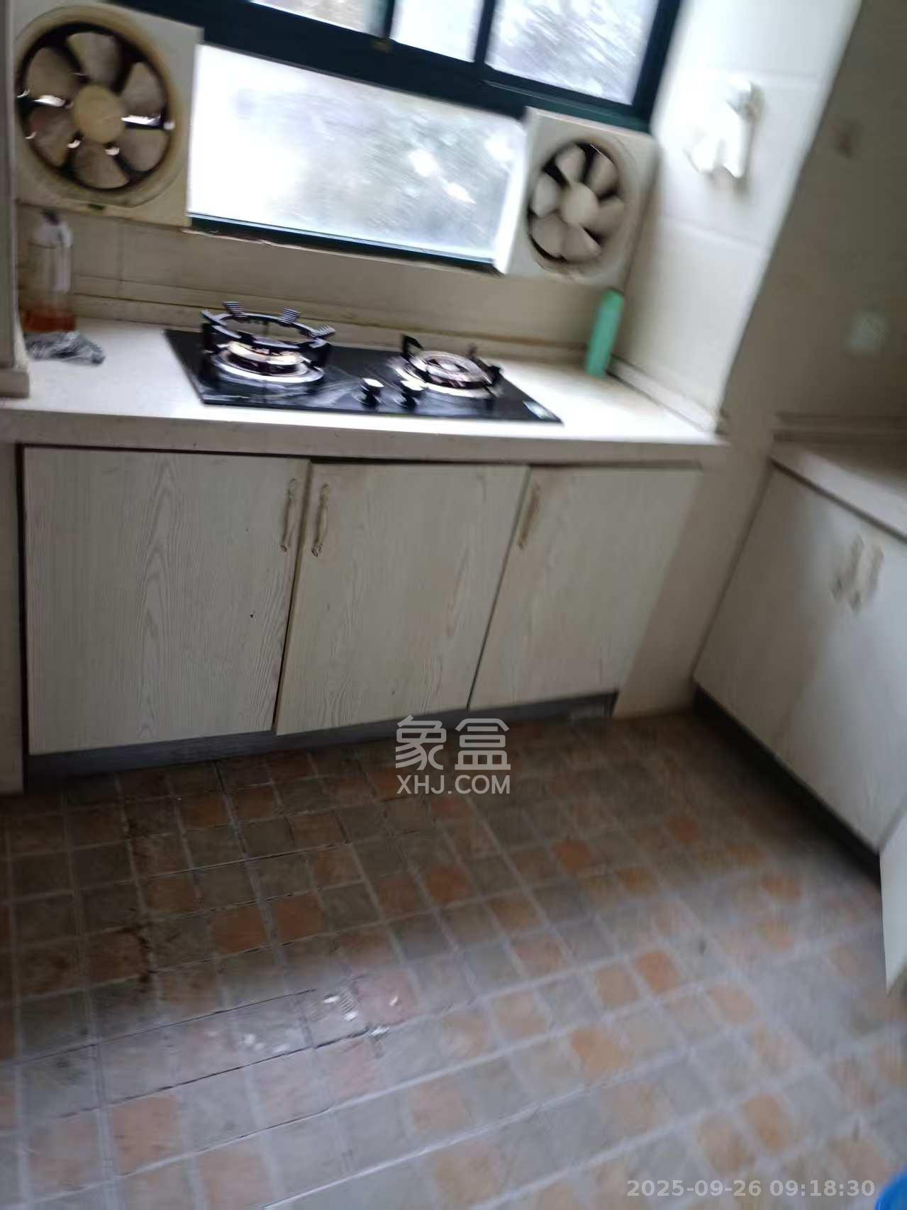 电位器厂宿舍  2室1厅1卫    1300.0元/月室内图