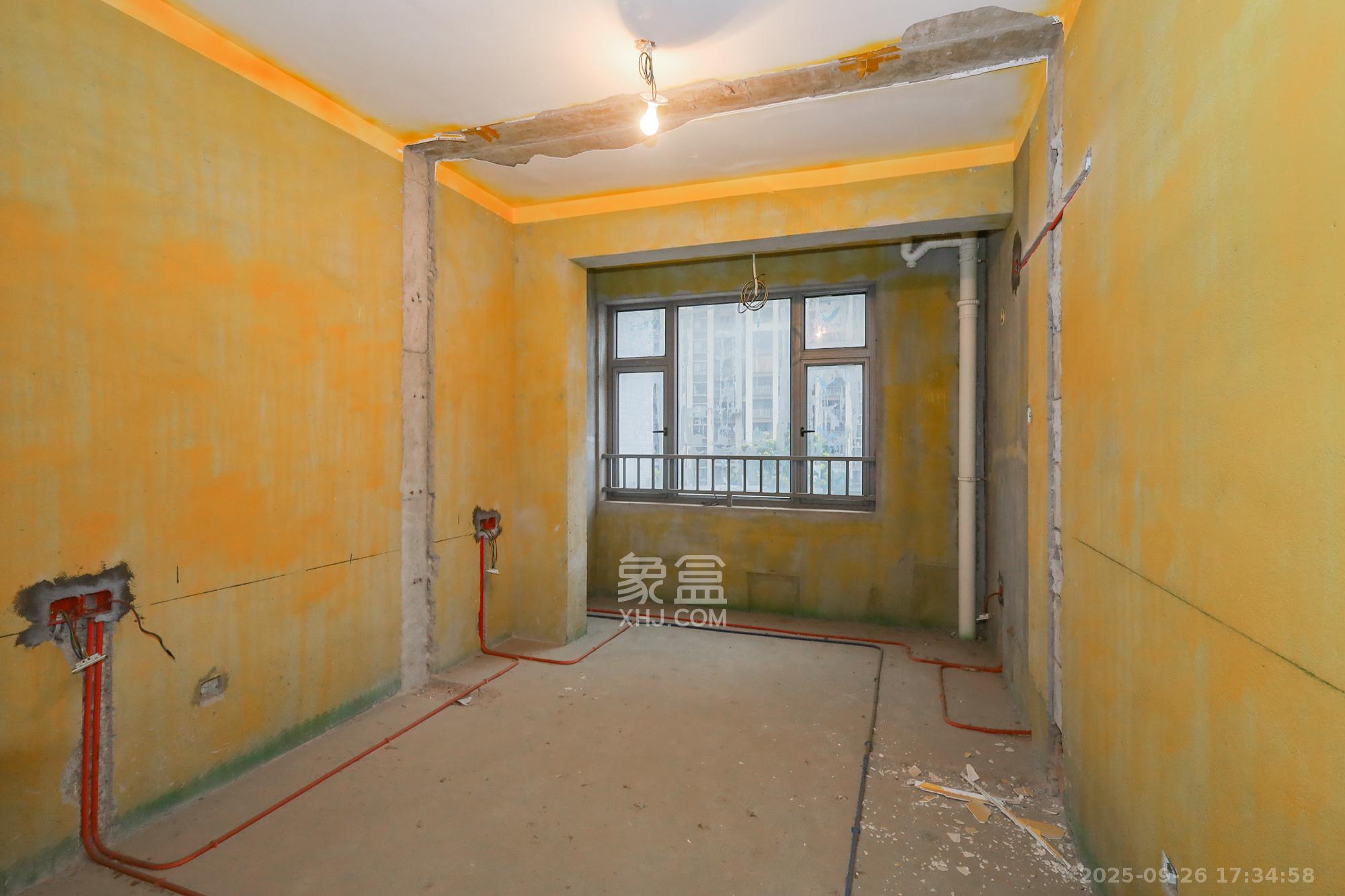 八方小区B区 3室2厅2卫 450.0万 八方小区B区 3室2厅2卫 450.0万卧室