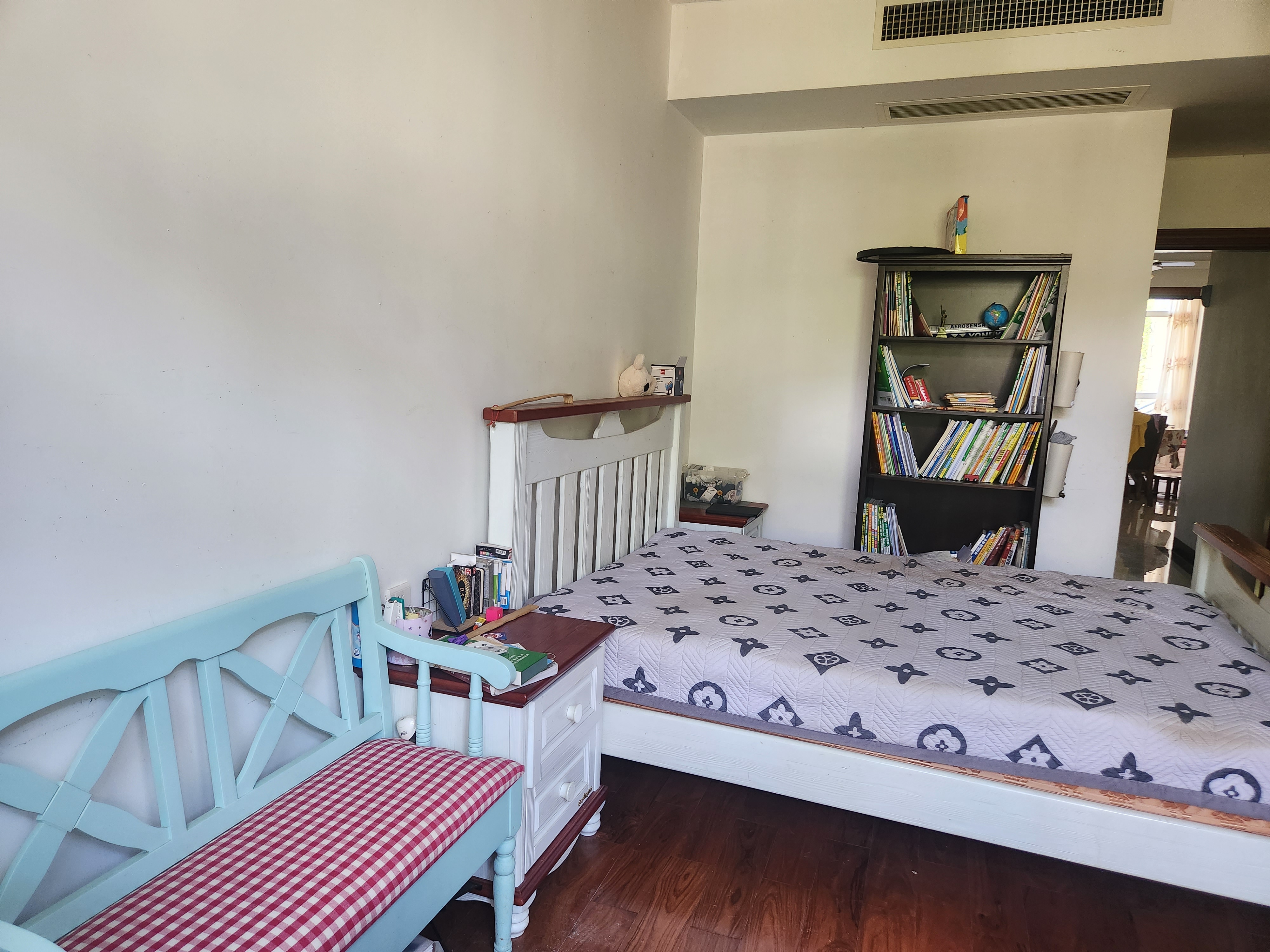 泰达天海国际 3室2厅2卫 6500.0元/月 泰达天海国际 3室2厅2卫 6500.0元/月室内图