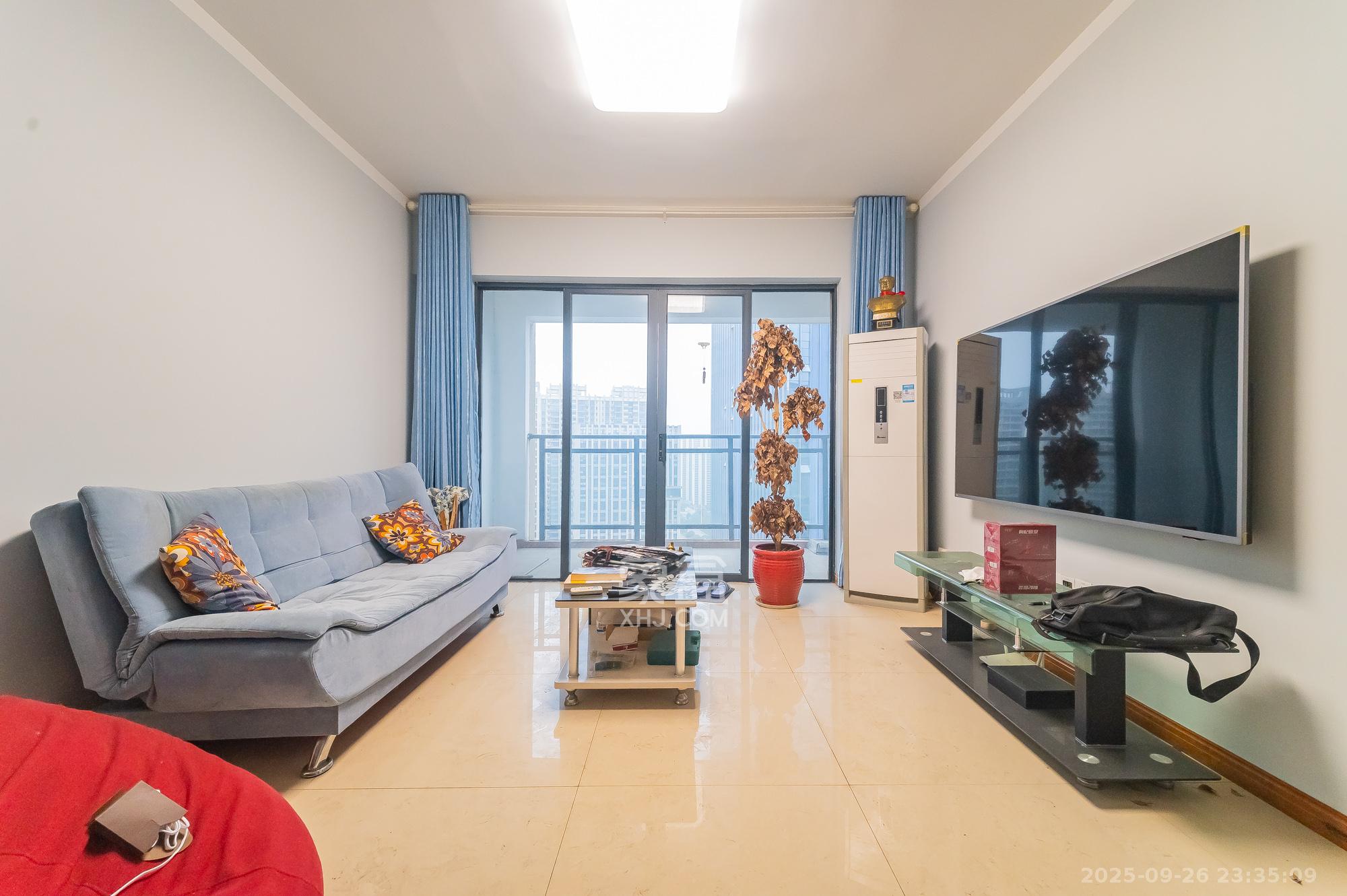 方略城市广场 3室2厅2卫 63.0万 方略城市广场 3室2厅2卫 63.0万客厅