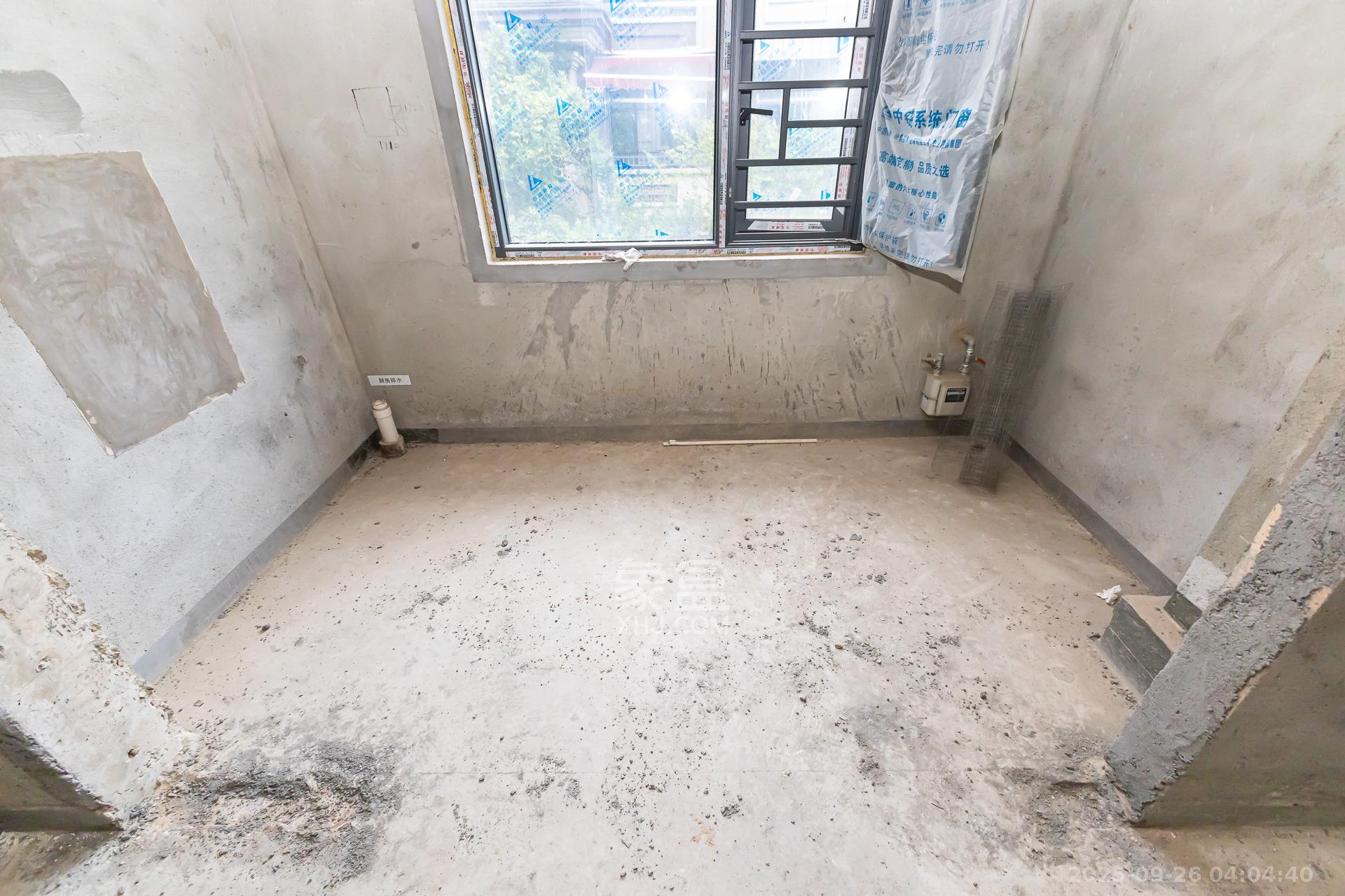 龙湖湘风原著(龙湖湘风星城) 5室3厅3卫 260.0万 龙湖湘风原著(龙湖湘风星城) 5室3厅3卫 260.0万厨房