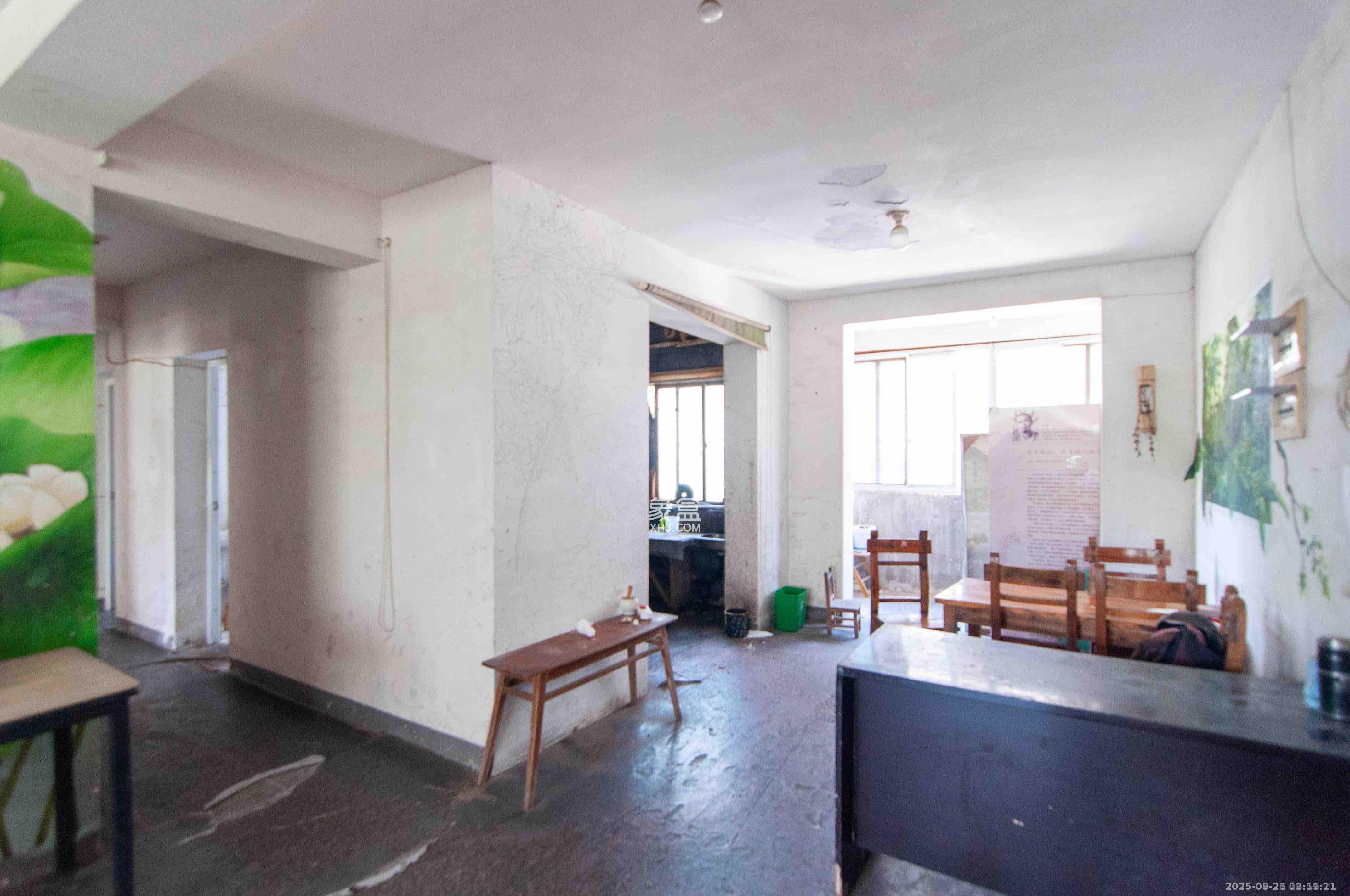 红叶山庄 3室2厅2卫 1550.0元/月 红叶山庄 3室2厅2卫 1550.0元/月室内图