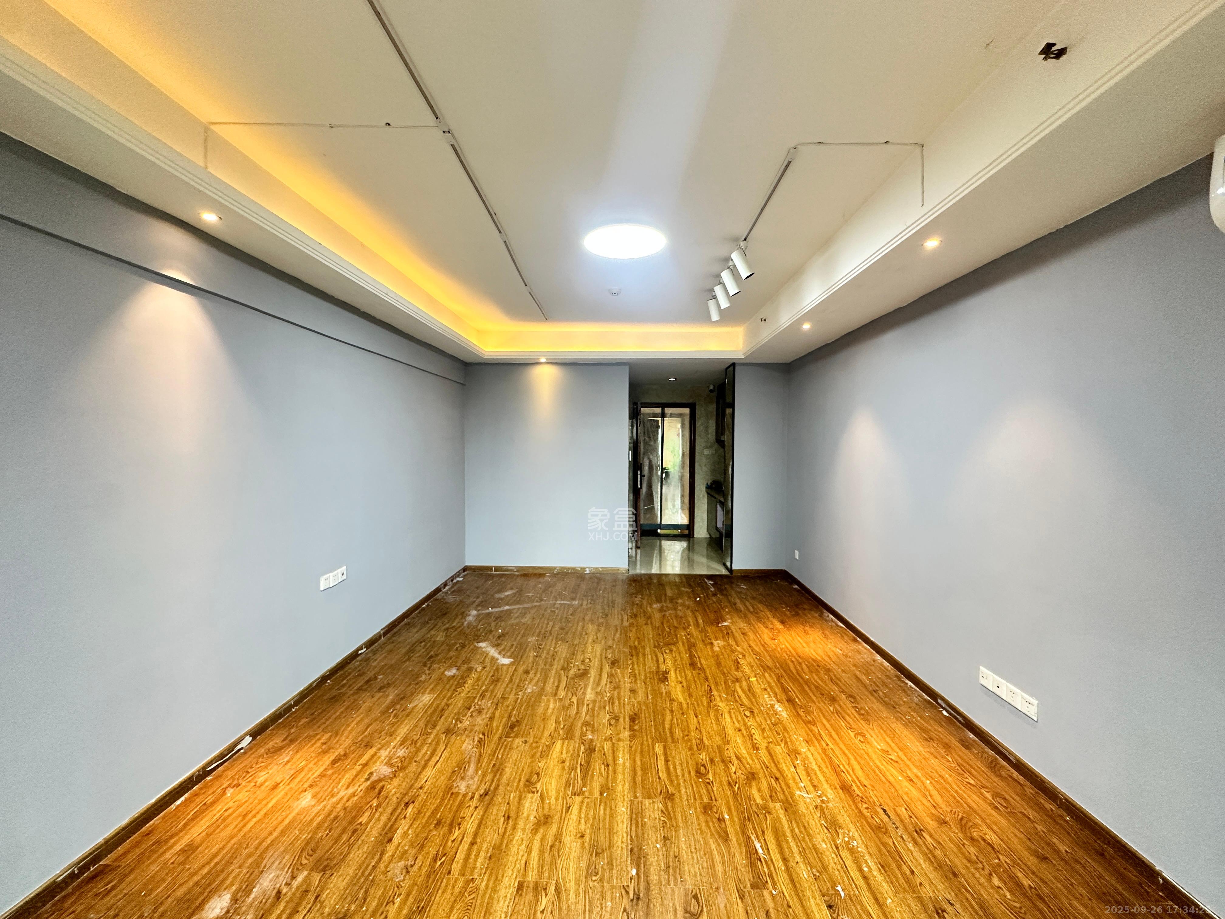 德思勤城市广场(宝格丽公寓) 1室1厅1卫 2000.0元/月 德思勤城市广场(宝格丽公寓) 1室1厅1卫 2000.0元/月室内图