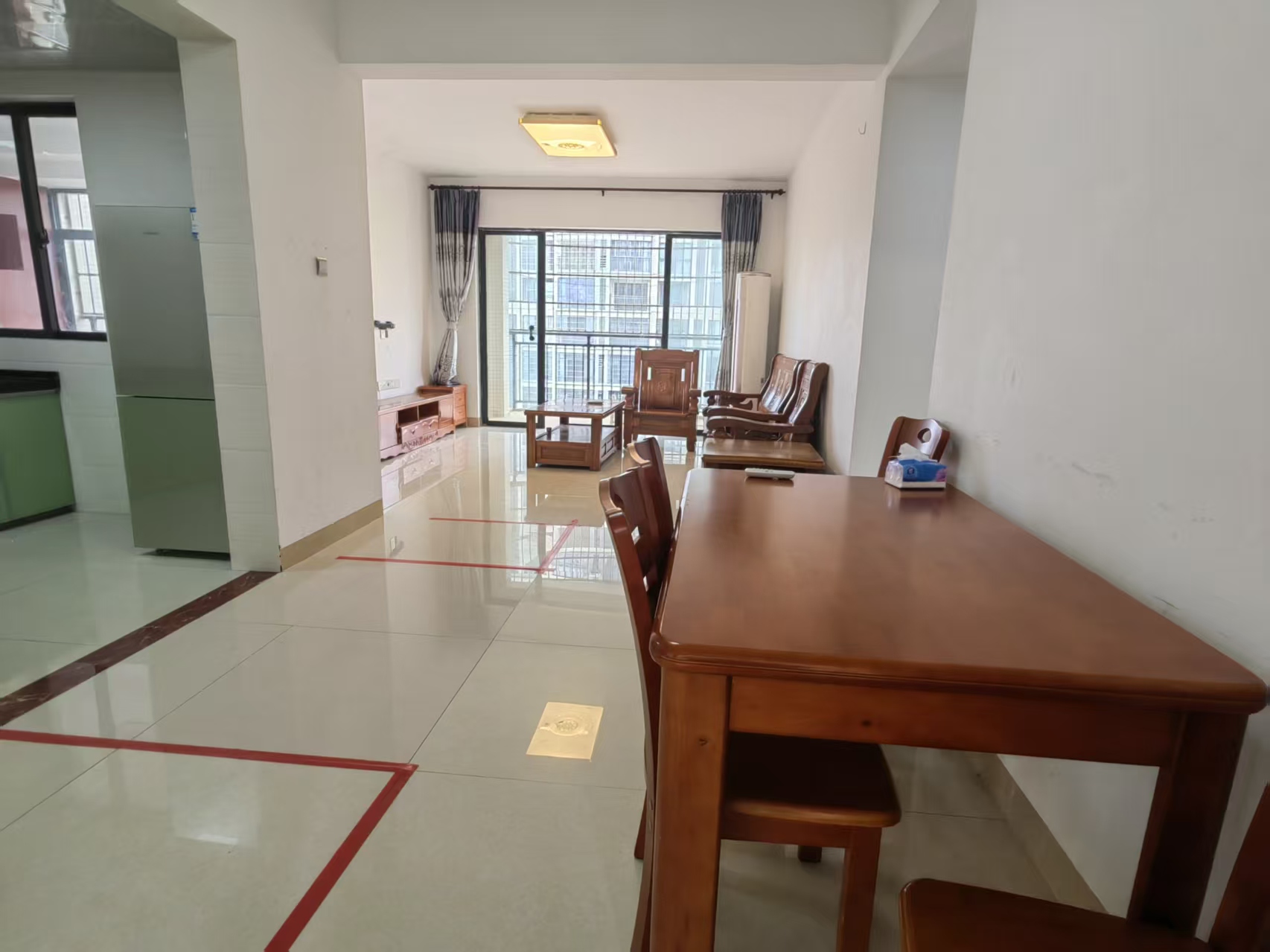 五源河公寓B区 3室2厅2卫 2600.0元/月 五源河公寓B区 3室2厅2卫 2600.0元/月室内图