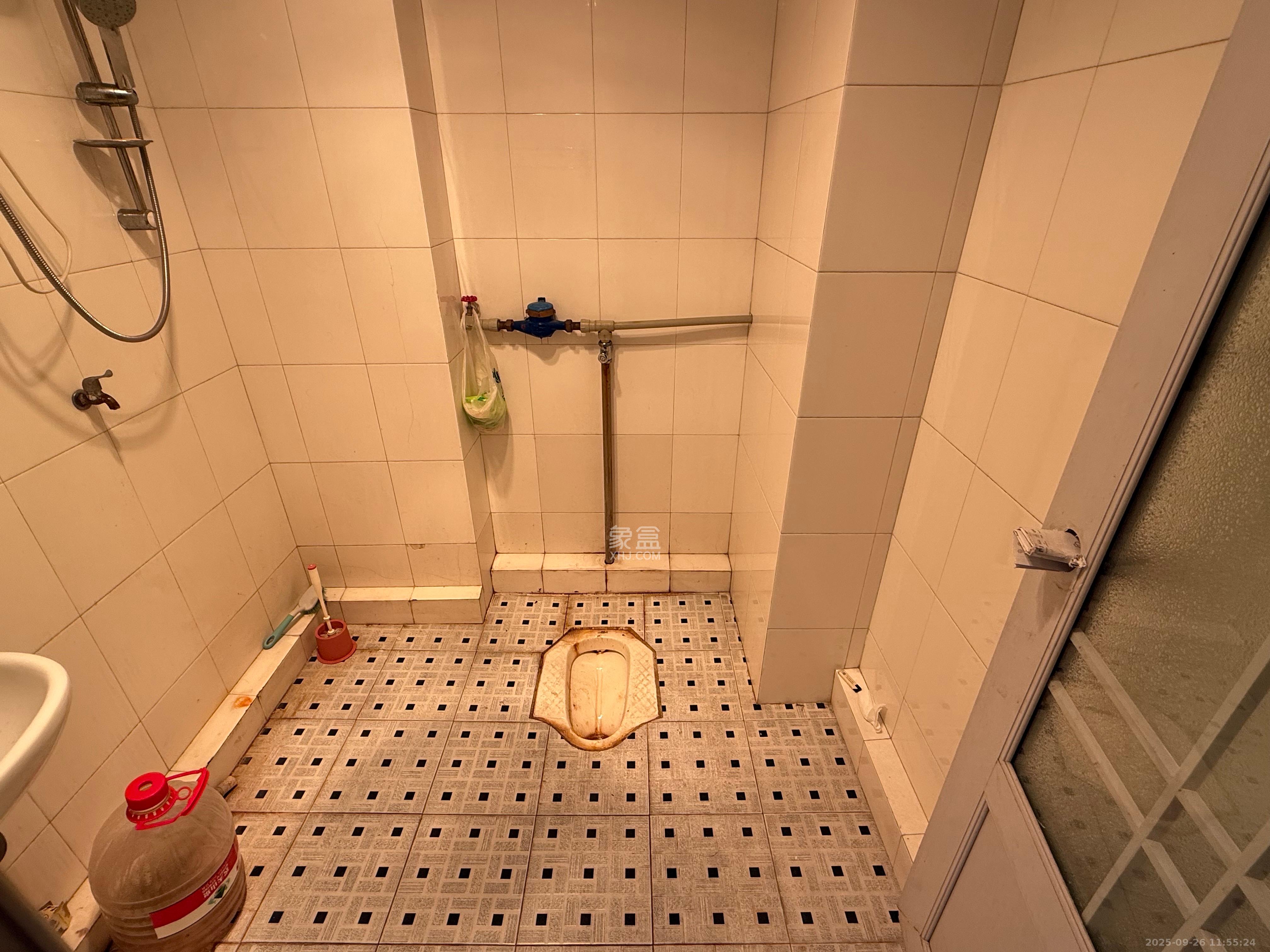 朝阳银座  1室1厅1卫    2100.0元/月室内图