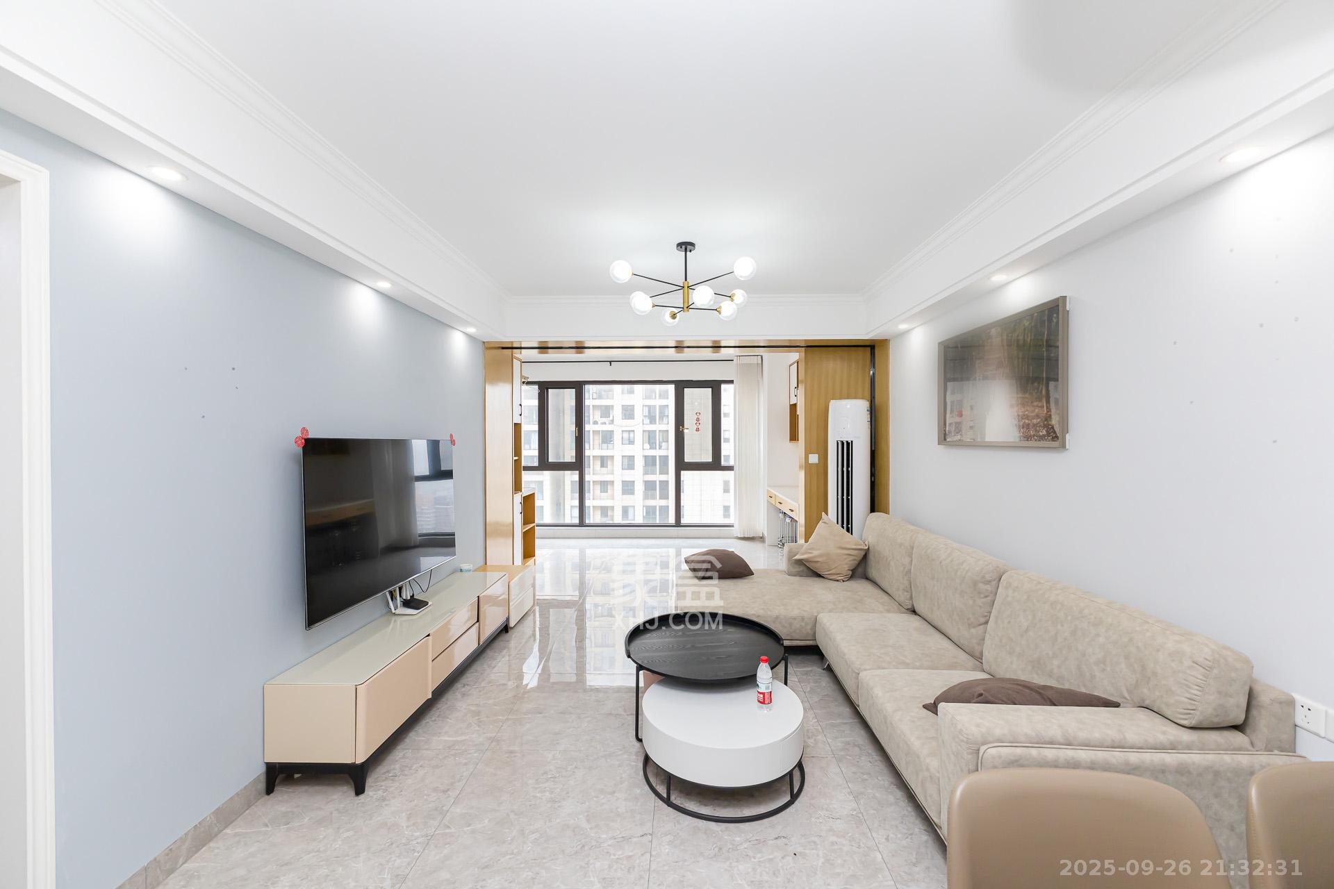 明发阅江悦府 2室2厅1卫 78.0万 明发阅江悦府 2室2厅1卫 78.0万客厅