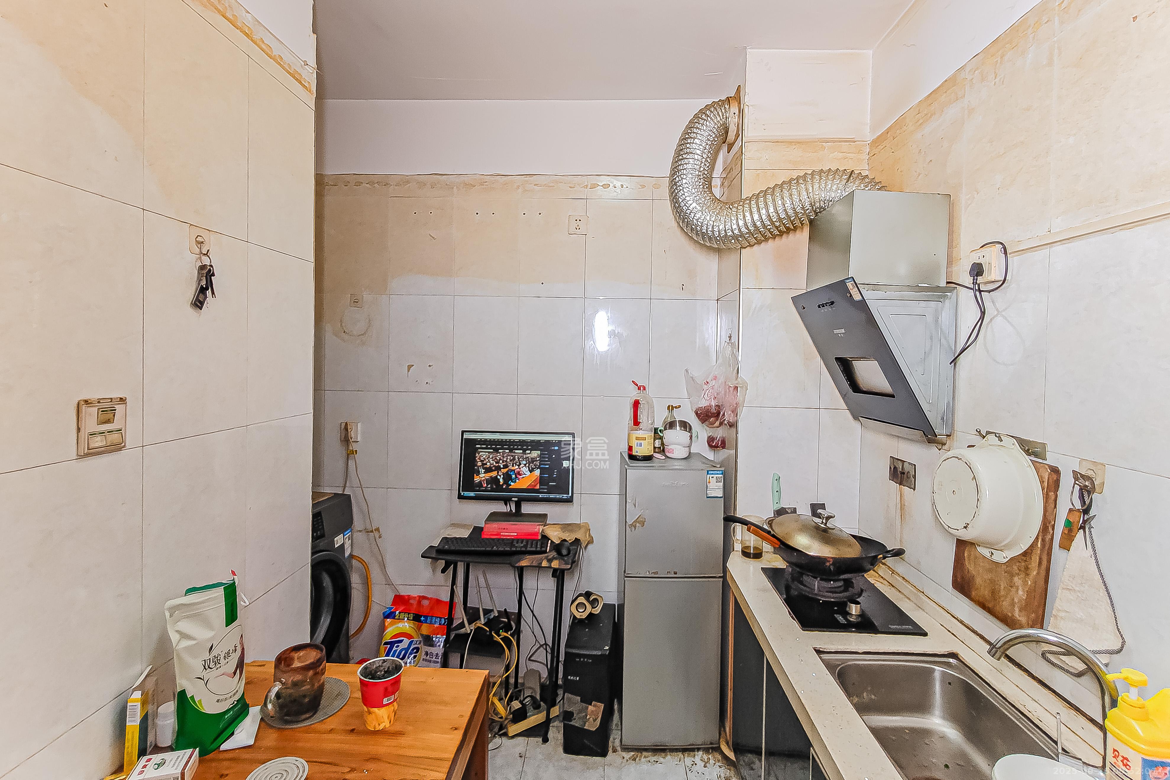 景泰雅苑（景江融城）  1室1厅1卫    32.8万厨房