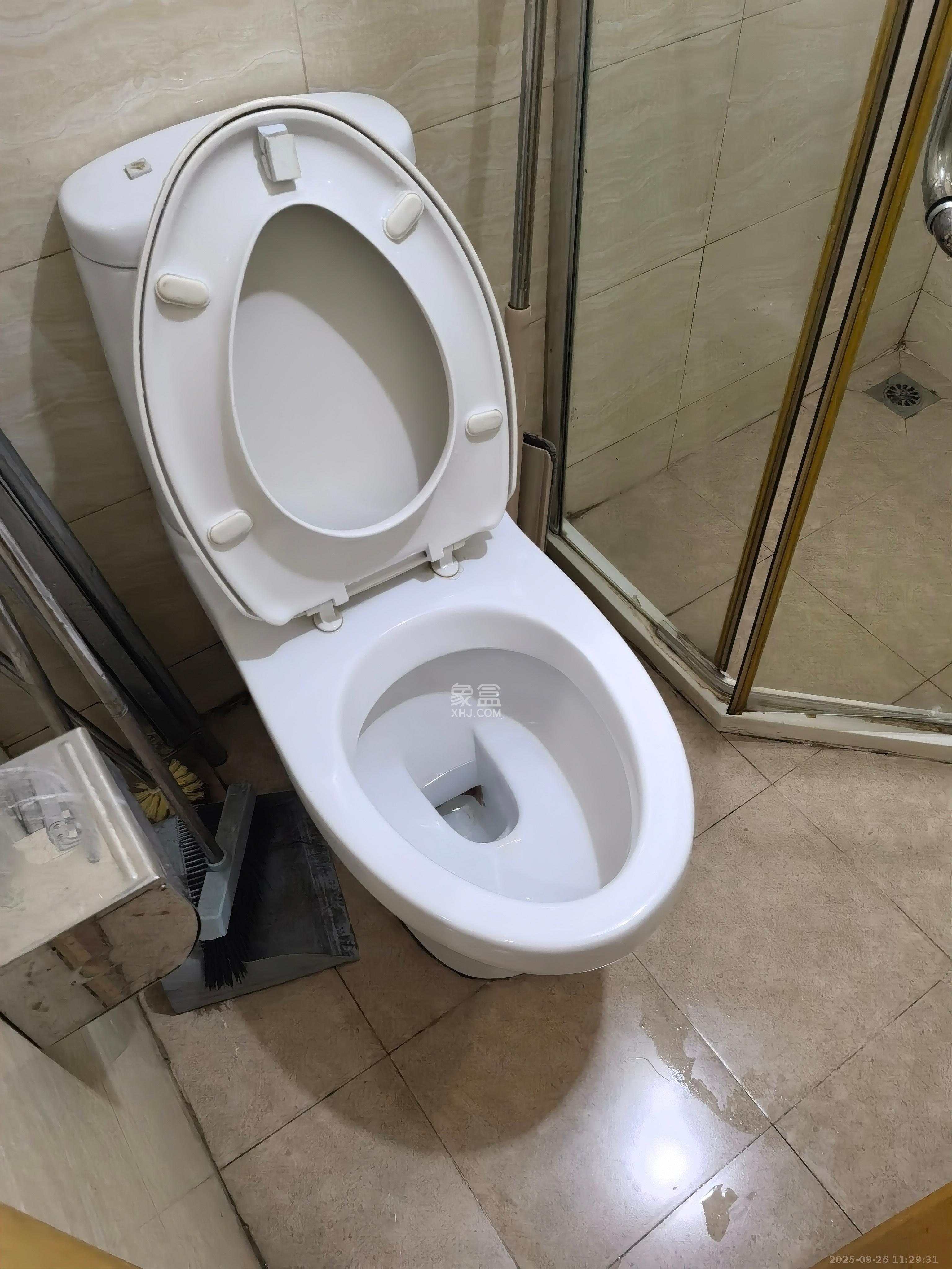 旭辉藏郡（藏郡、旭湘华府)  1室1厅1卫    1300.0元/月室内图