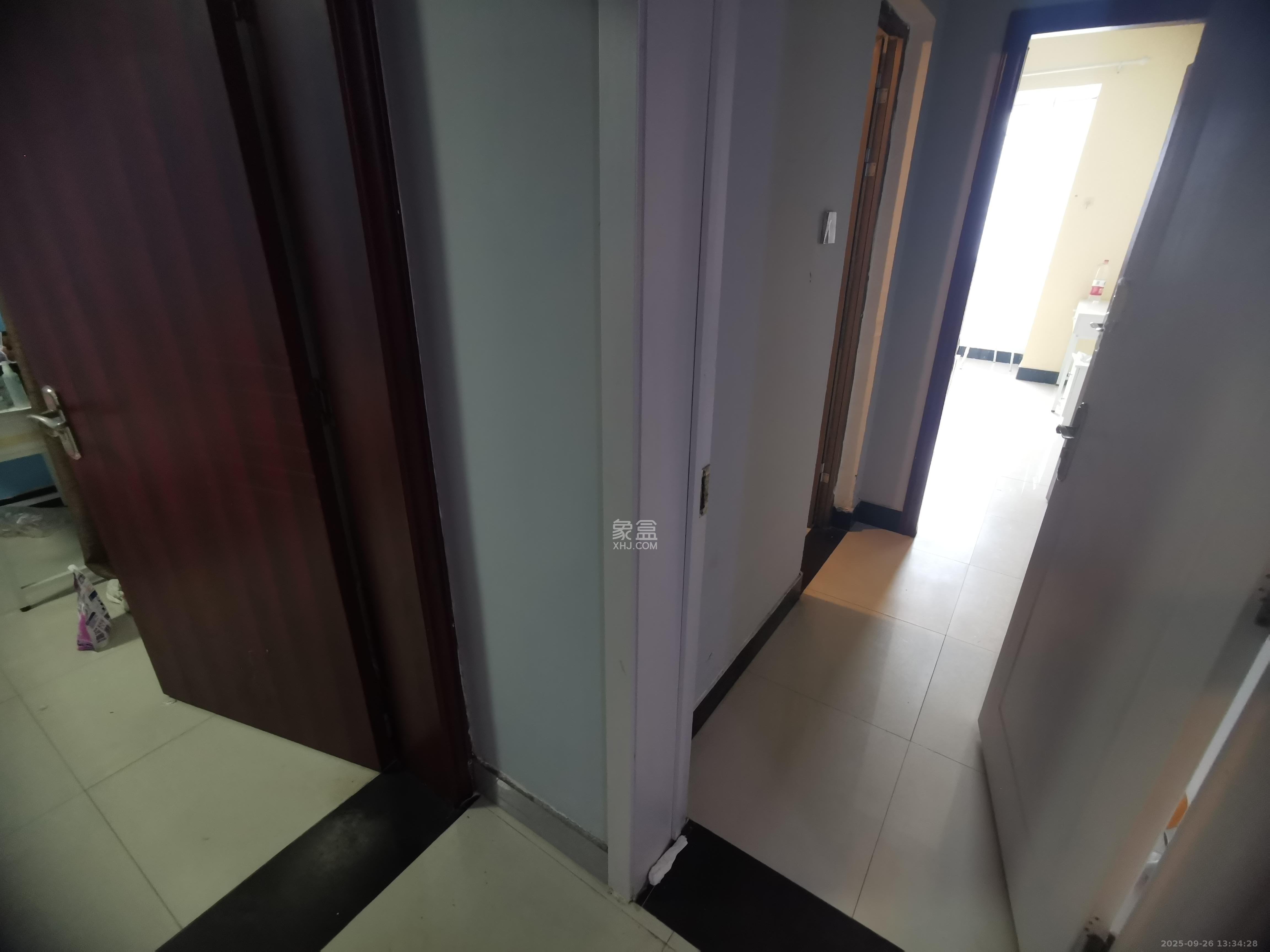 长城宾馆宿舍 4室1厅2卫 3600.0元/月 长城宾馆宿舍 4室1厅2卫 3600.0元/月室内图