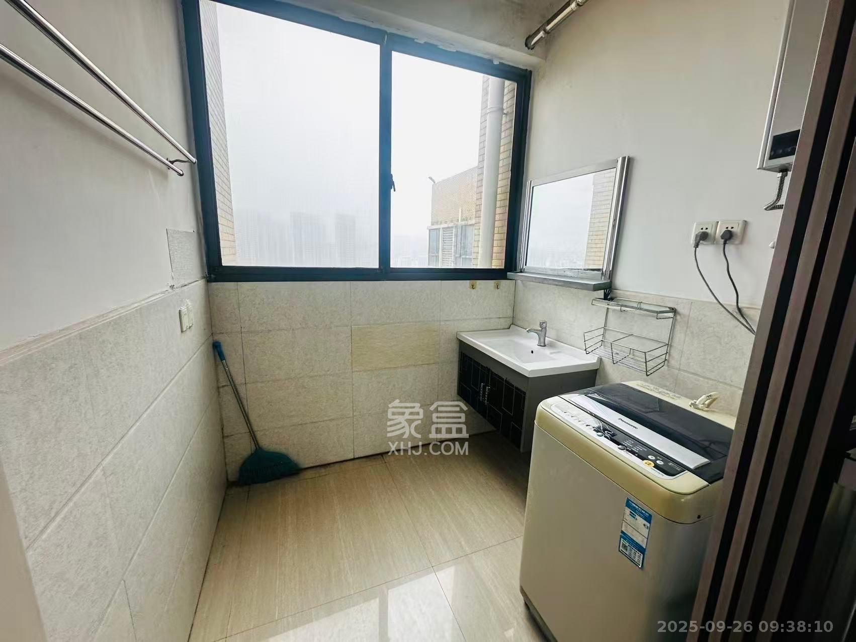 兴威帕克水岸  3室1厅1卫    2500.0元/月室内图