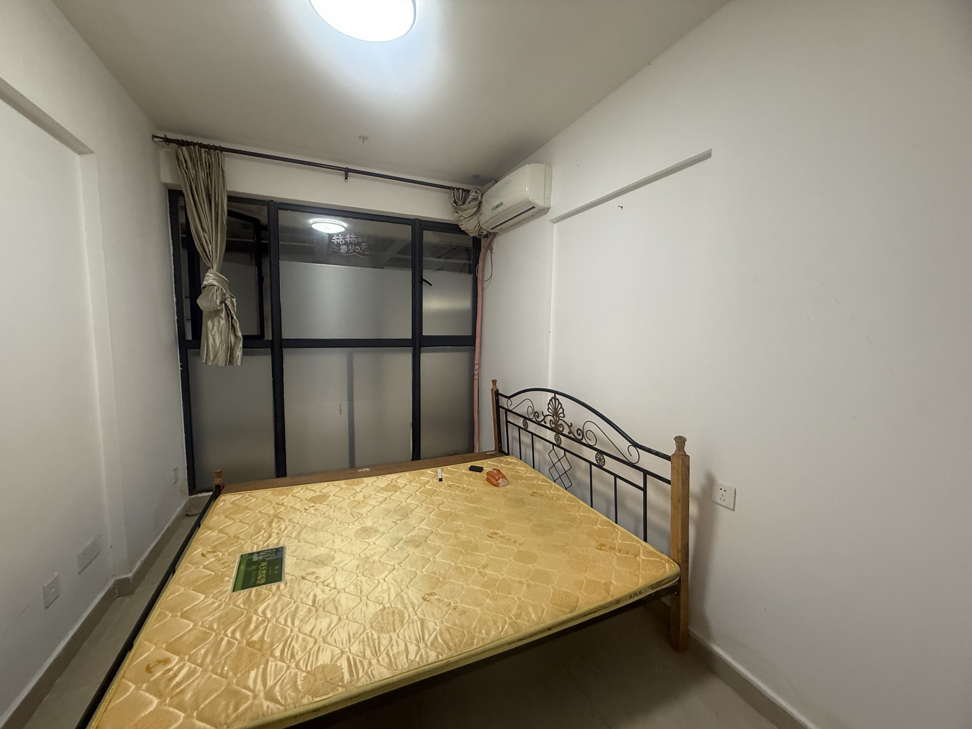 和信广场 3室2厅1卫 2500.0元/月 和信广场 3室2厅1卫 2500.0元/月室内图