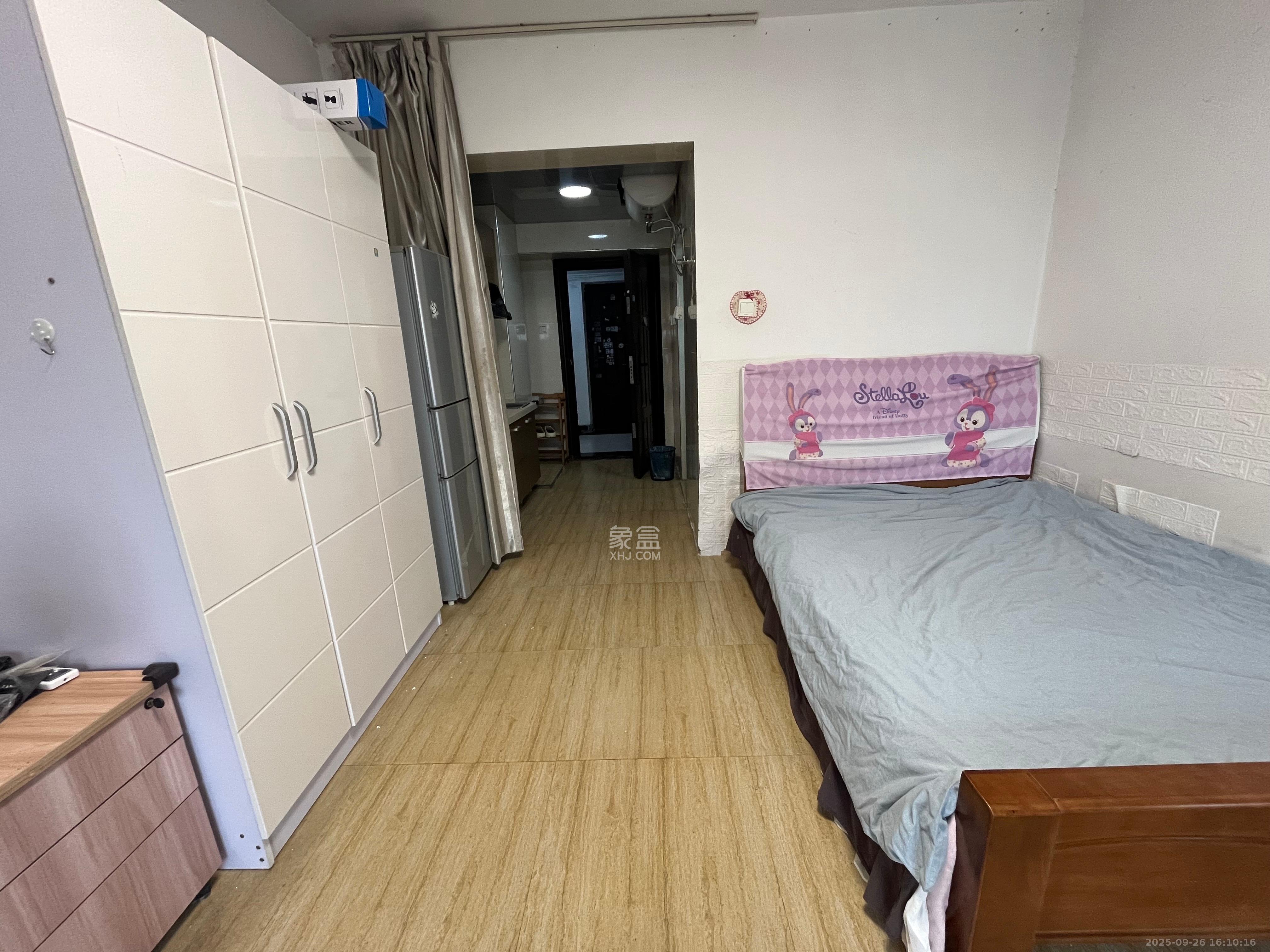 山水华景 1室1厅1卫 1300.00元/月 山水华景 1室1厅1卫 1300.00元/月室内图