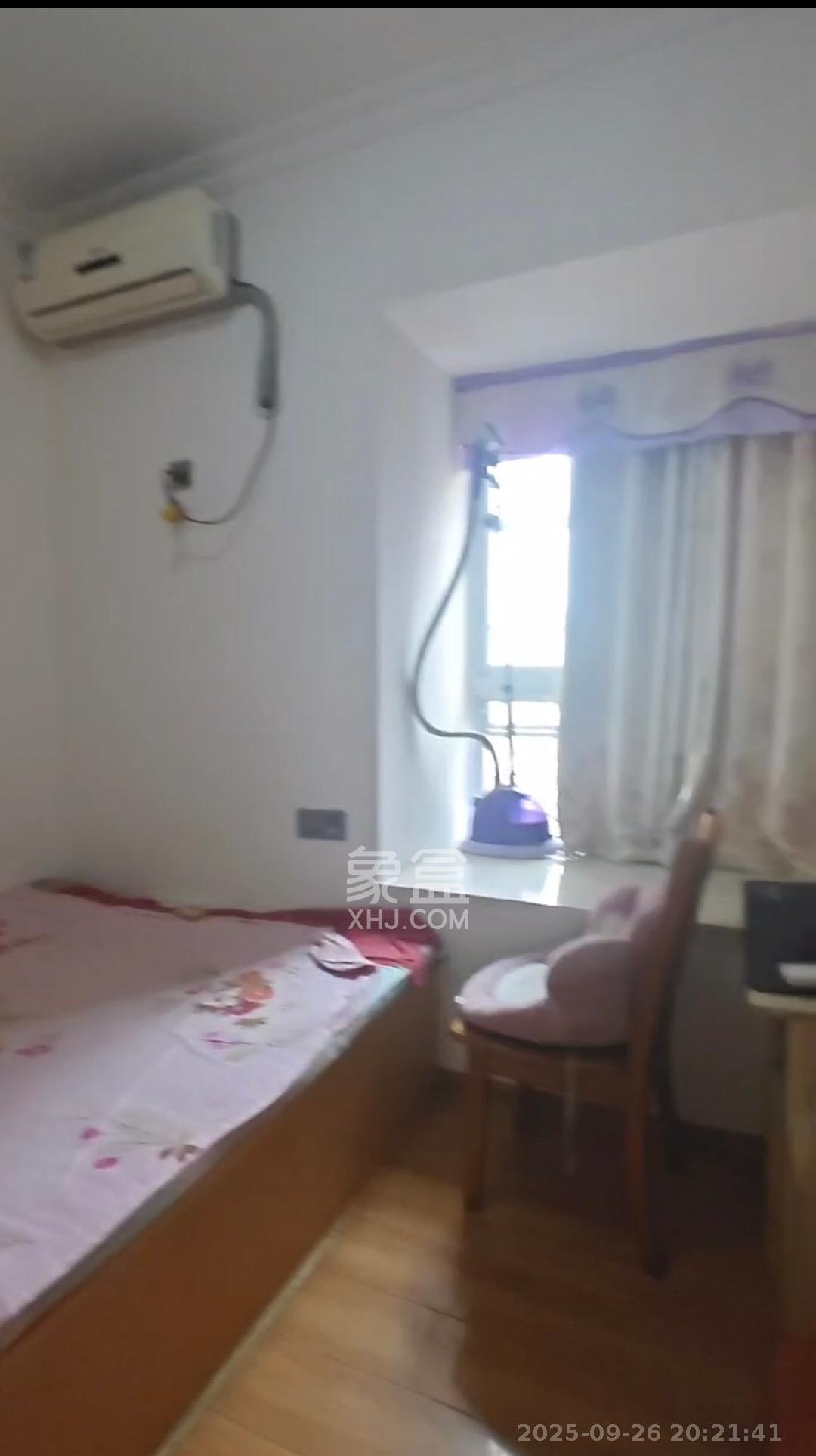 东方航标  2室2厅1卫    1600.0元/月室内图