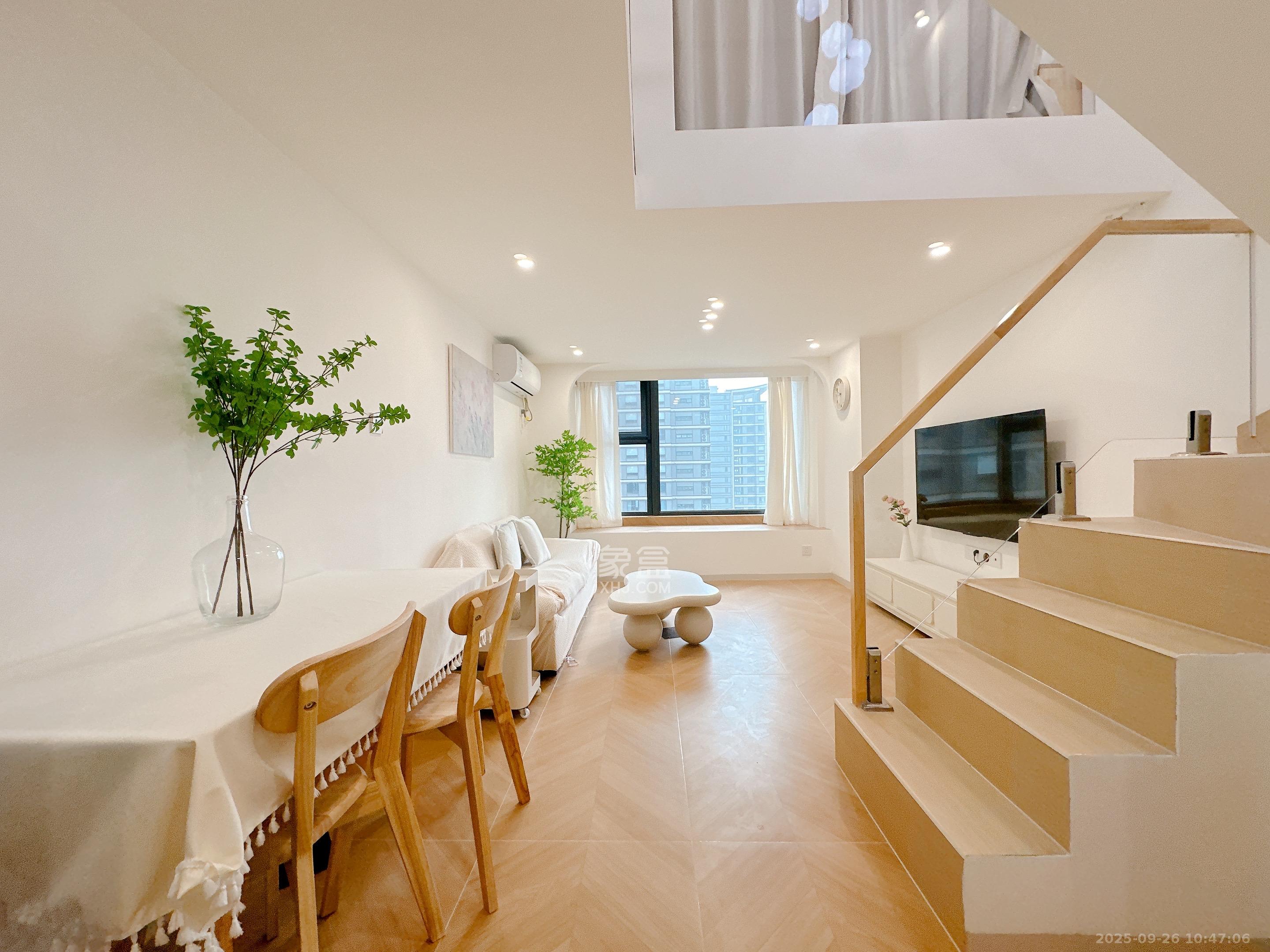 建发养云 1室0厅0卫 2700.0元/月 建发养云 1室0厅0卫 2700.0元/月室内图