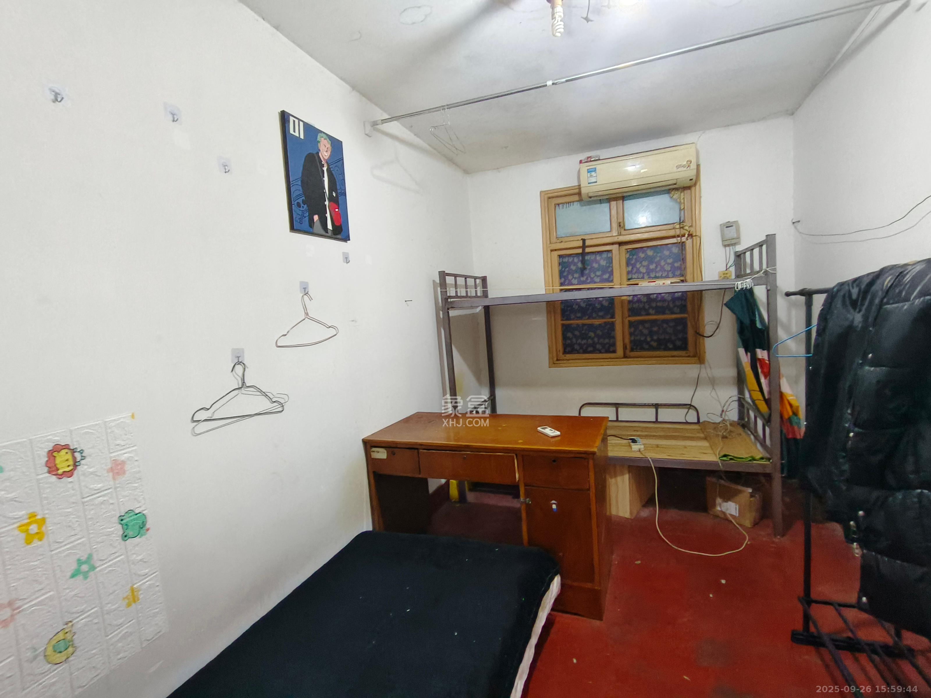 一步两搭桥  3室1厅1卫    1600.0元/月室内图