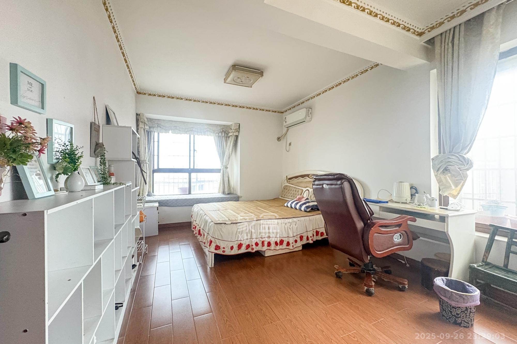 湖湾世景  4室2厅2卫    83.8万 湖湾世景  4室2厅2卫    83.8万卧室