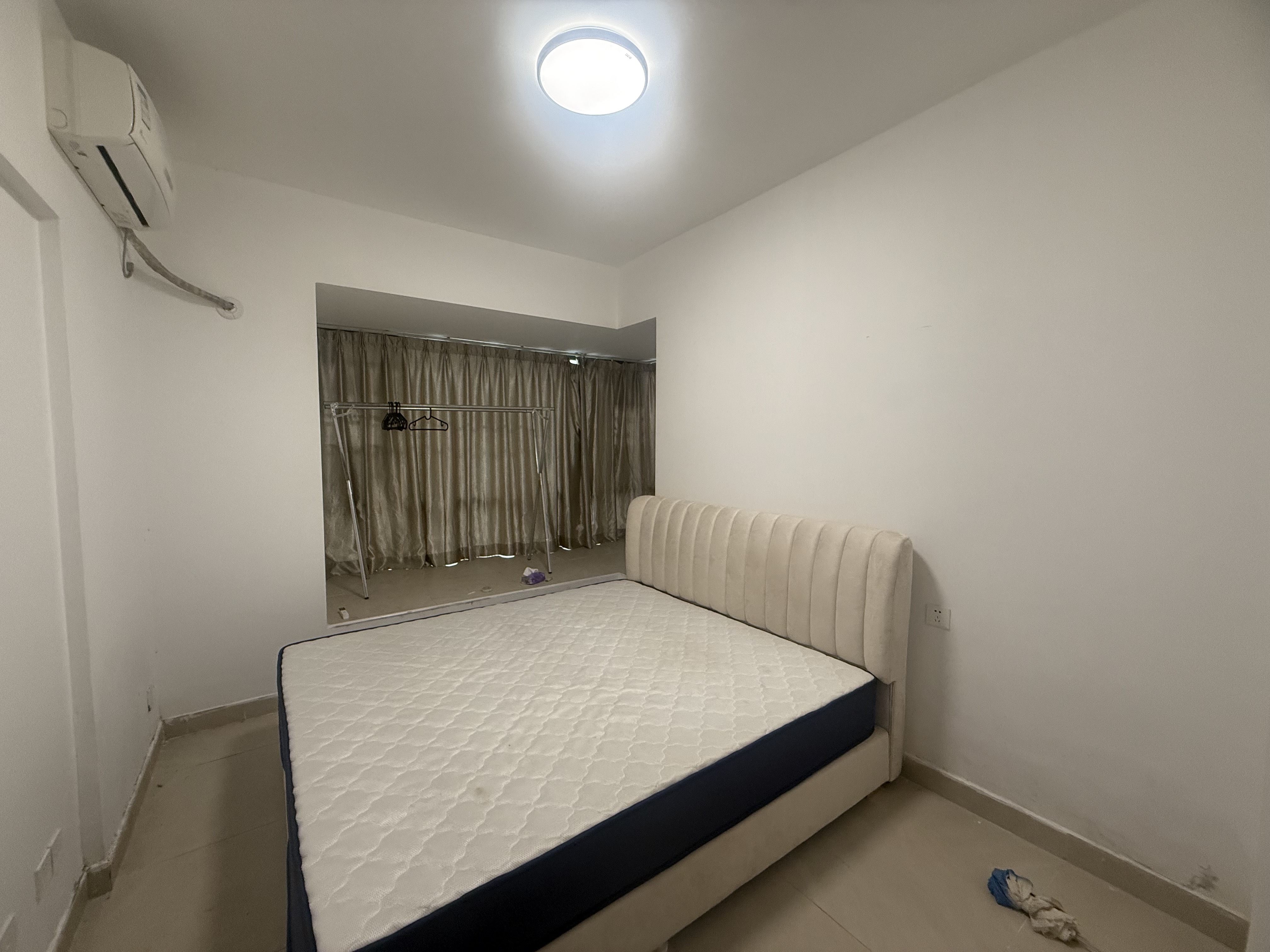 和信广场 3室2厅1卫 2500.0元/月 和信广场 3室2厅1卫 2500.0元/月室内图