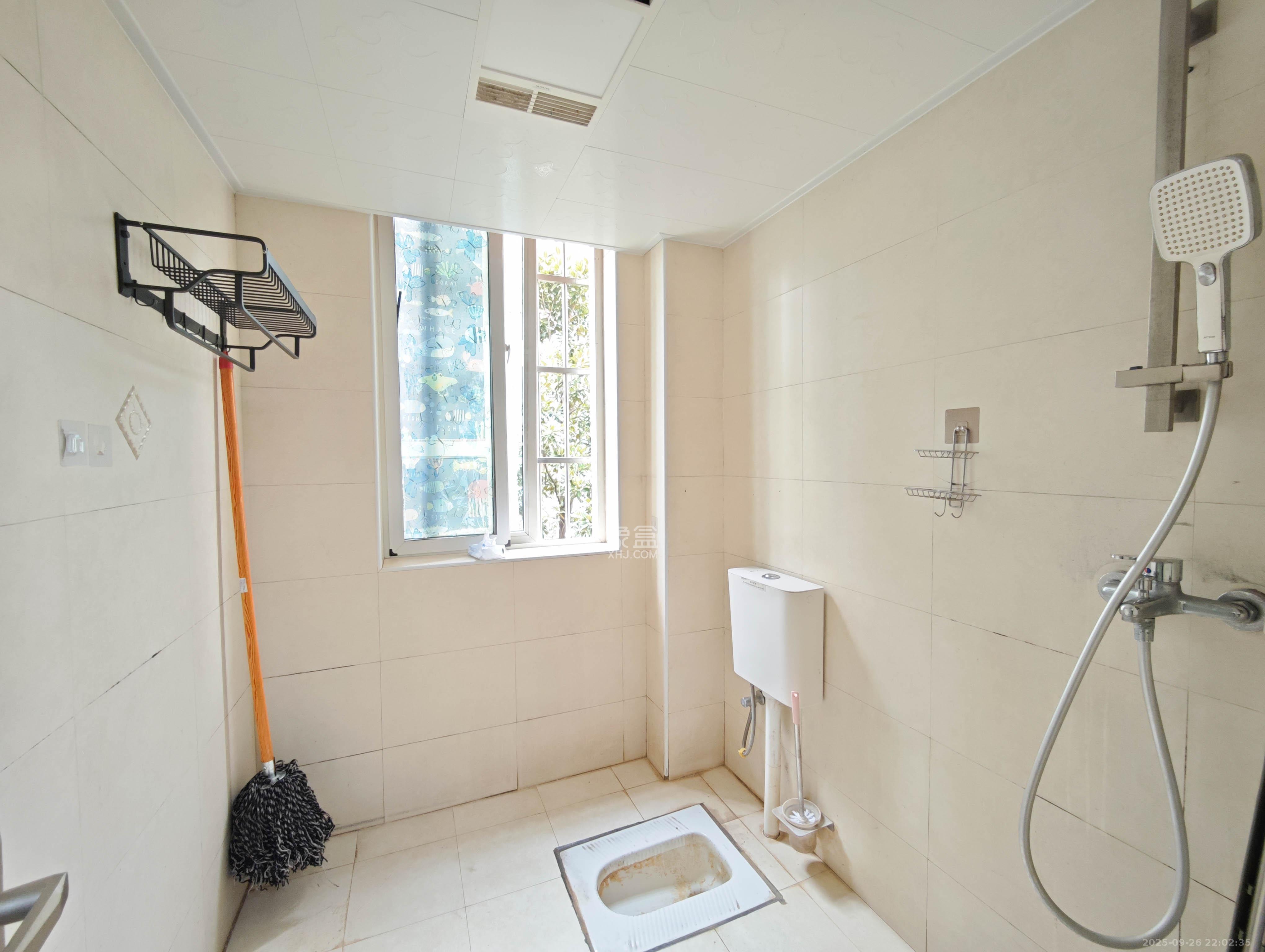 泰禹家园(彩云之翼家园一期、二期、三期) 3室2厅2卫 90.0万 泰禹家园(彩云之翼家园一期、二期、三期) 3室2厅2卫 90.0万卫生间