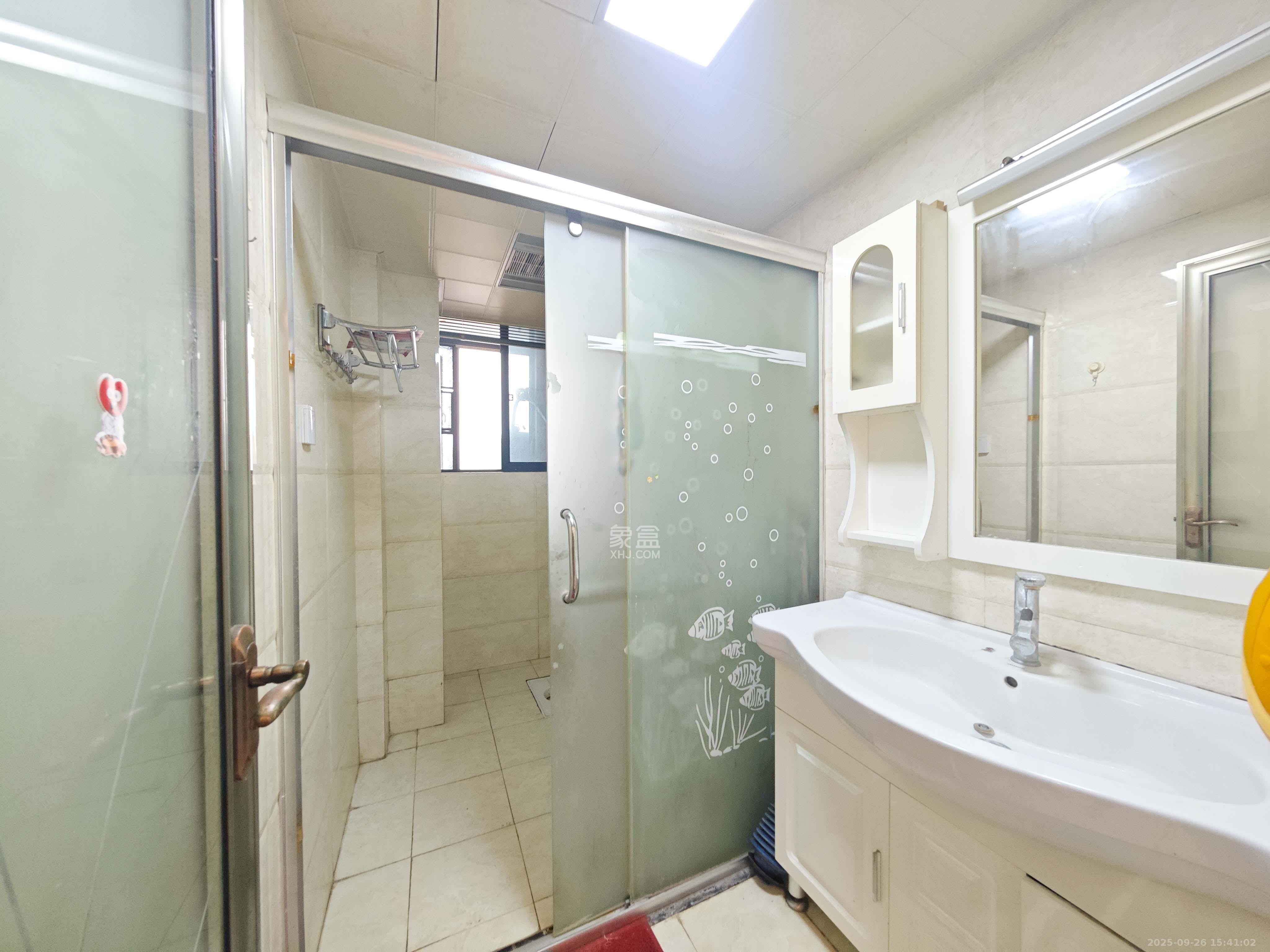 恒生碧水龙庭 3室2厅2卫 79.0万 恒生碧水龙庭 3室2厅2卫 79.0万其他