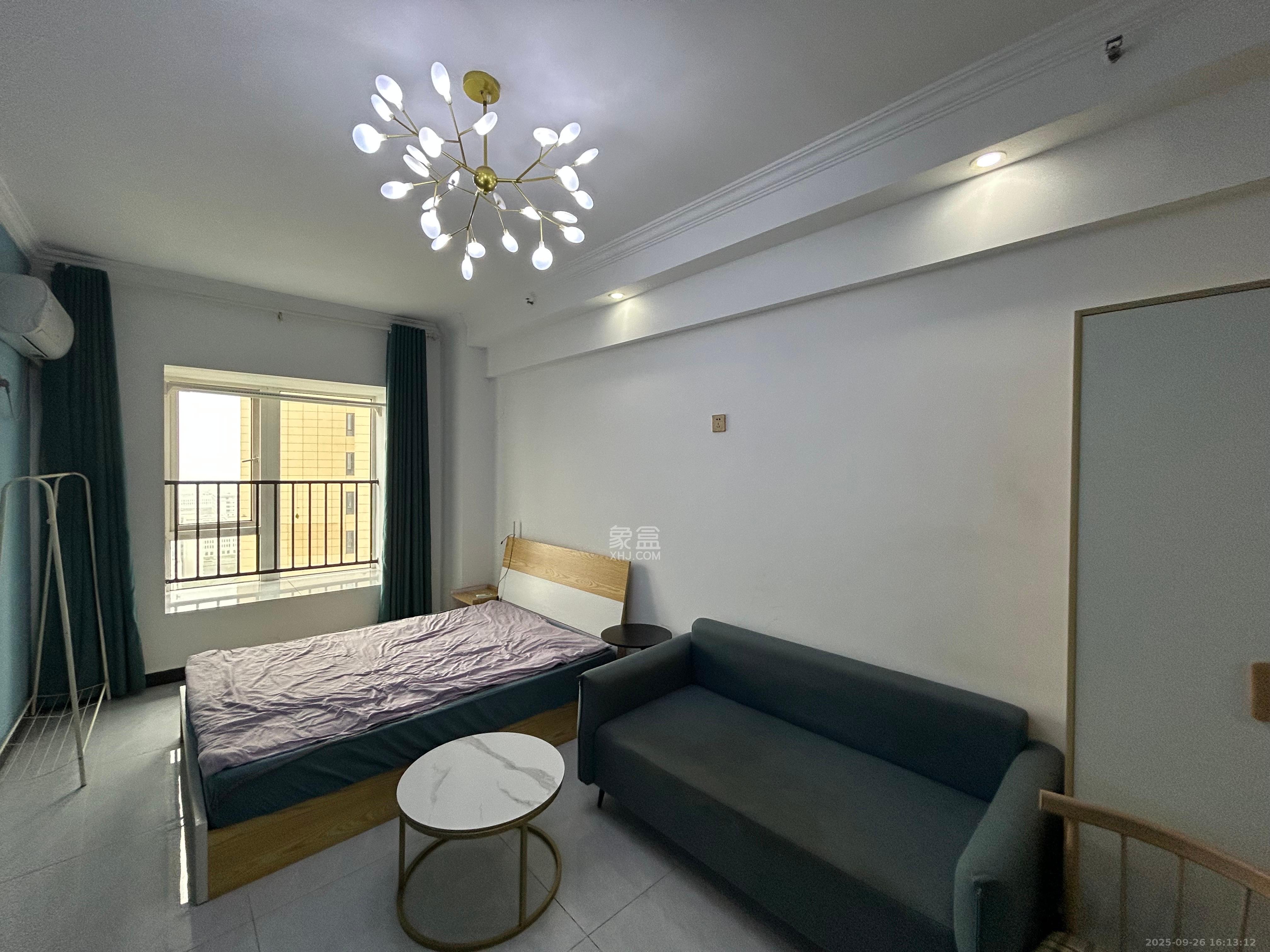 保利香槟国际  1室1厅1卫    1200.0元/月室内图