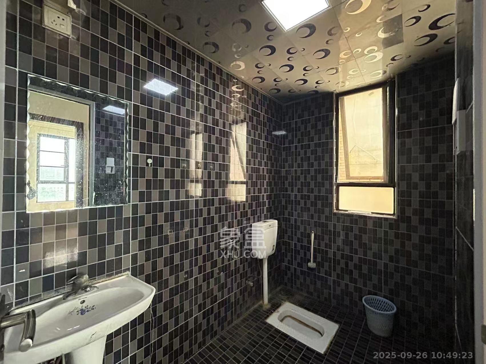 奥林匹克花园贡院一期 3室2厅1卫 1900.0元/月 奥林匹克花园贡院一期 3室2厅1卫 1900.0元/月室内图