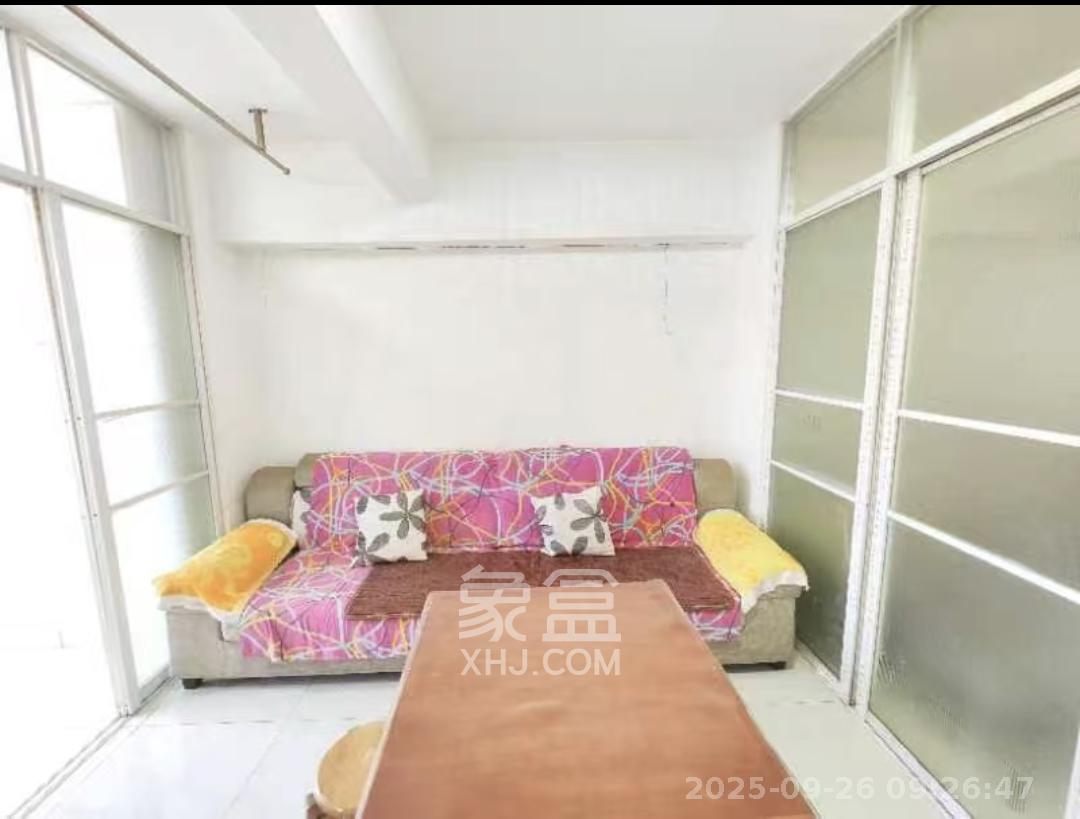 南枫时光  1室1厅1卫   1600.00元/月室内图
