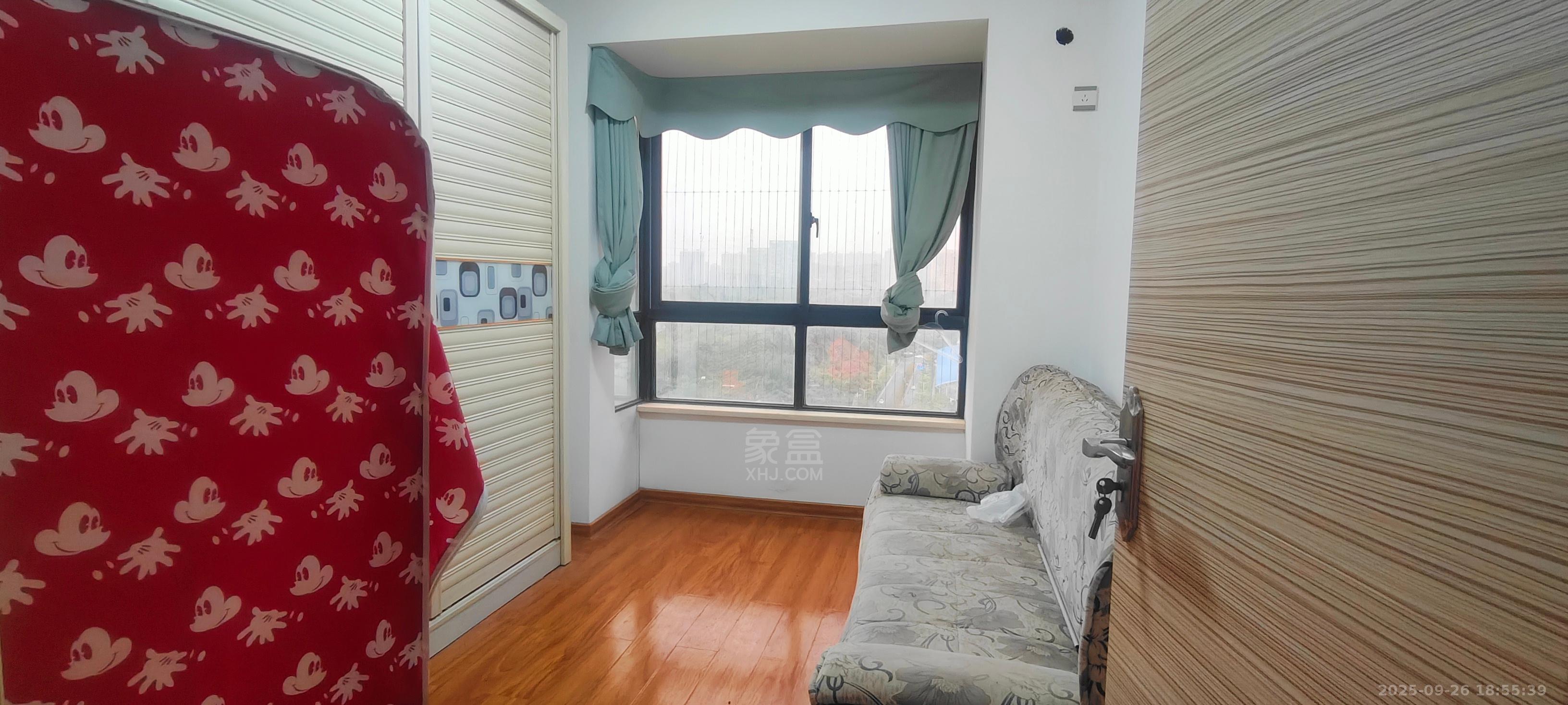 武广国际学苑  3室2厅2卫    2300.0元/月室内图