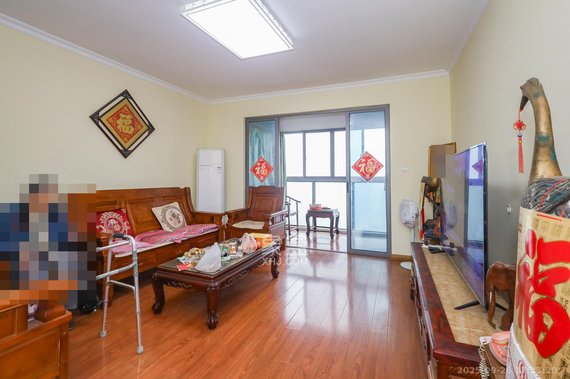 八方小区C区  4室2厅2卫    480.0万 八方小区C区  4室2厅2卫    480.0万