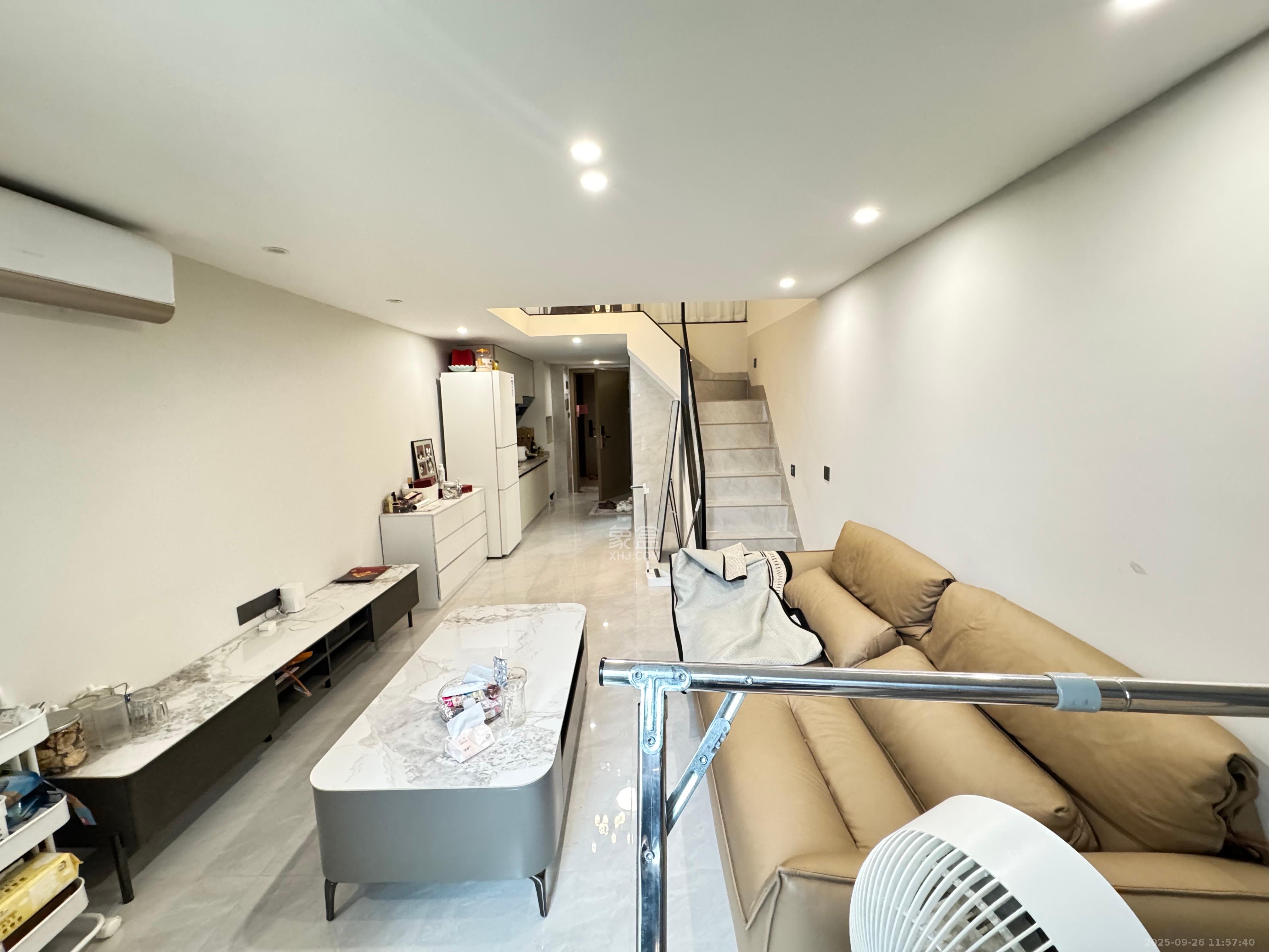 时代MOMA云PARK 2室1厅1卫 2500.0元/月 时代MOMA云PARK 2室1厅1卫 2500.0元/月室内图