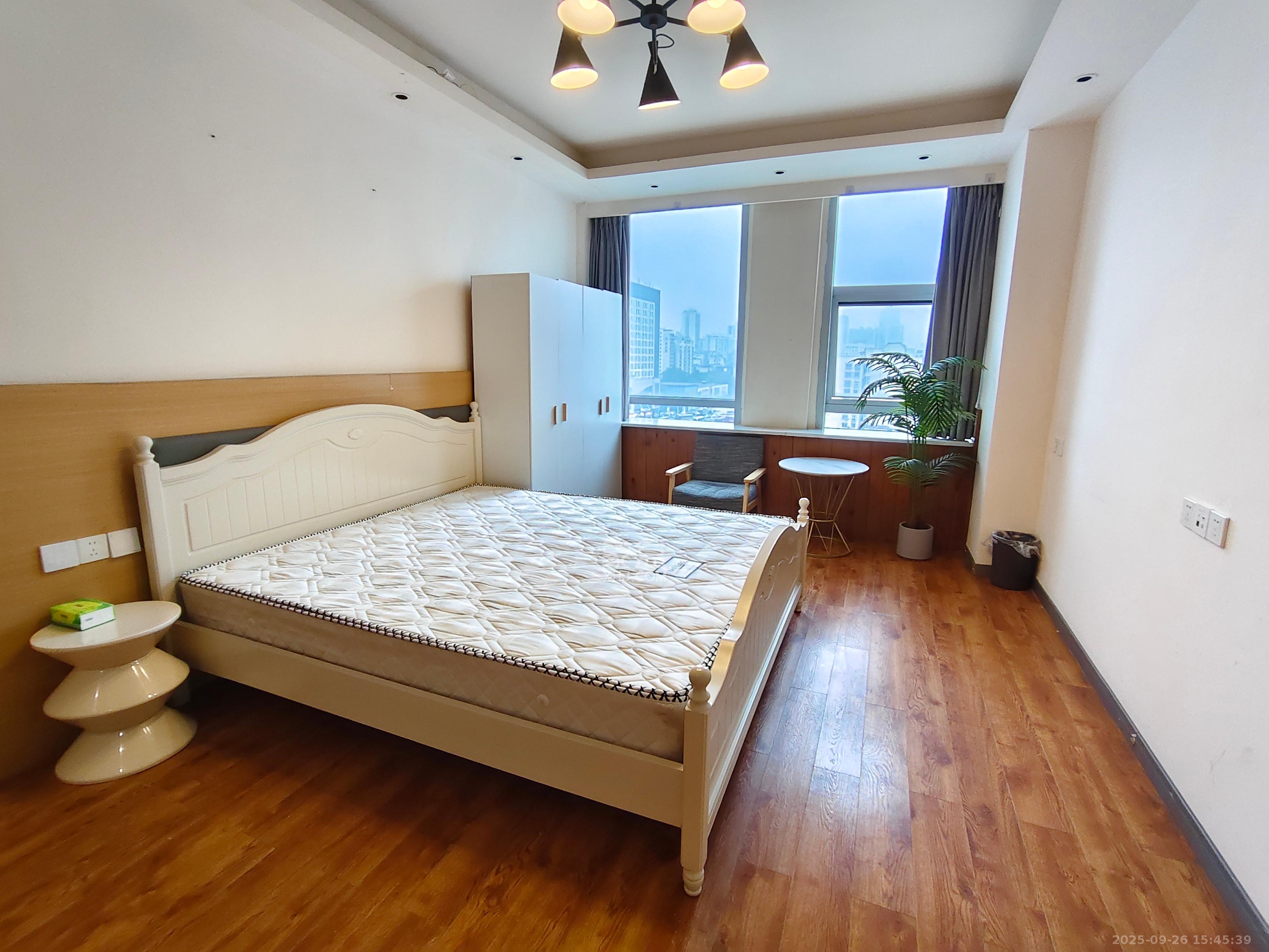 宇成朝阳广场 1室1厅1卫 1800.0元/月 宇成朝阳广场 1室1厅1卫 1800.0元/月室内图